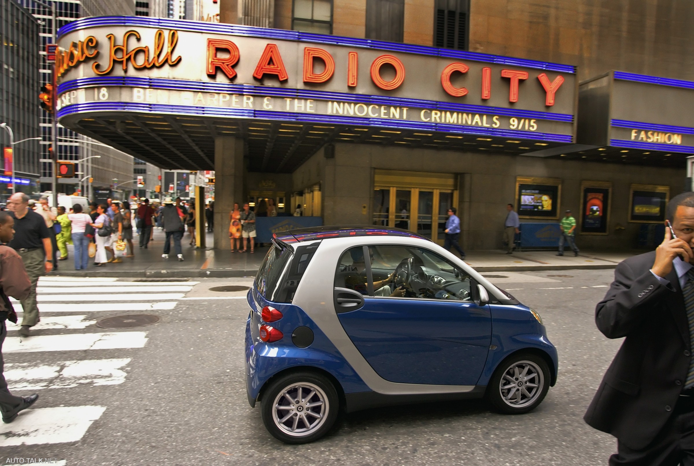 Smart usa. Cut half car.