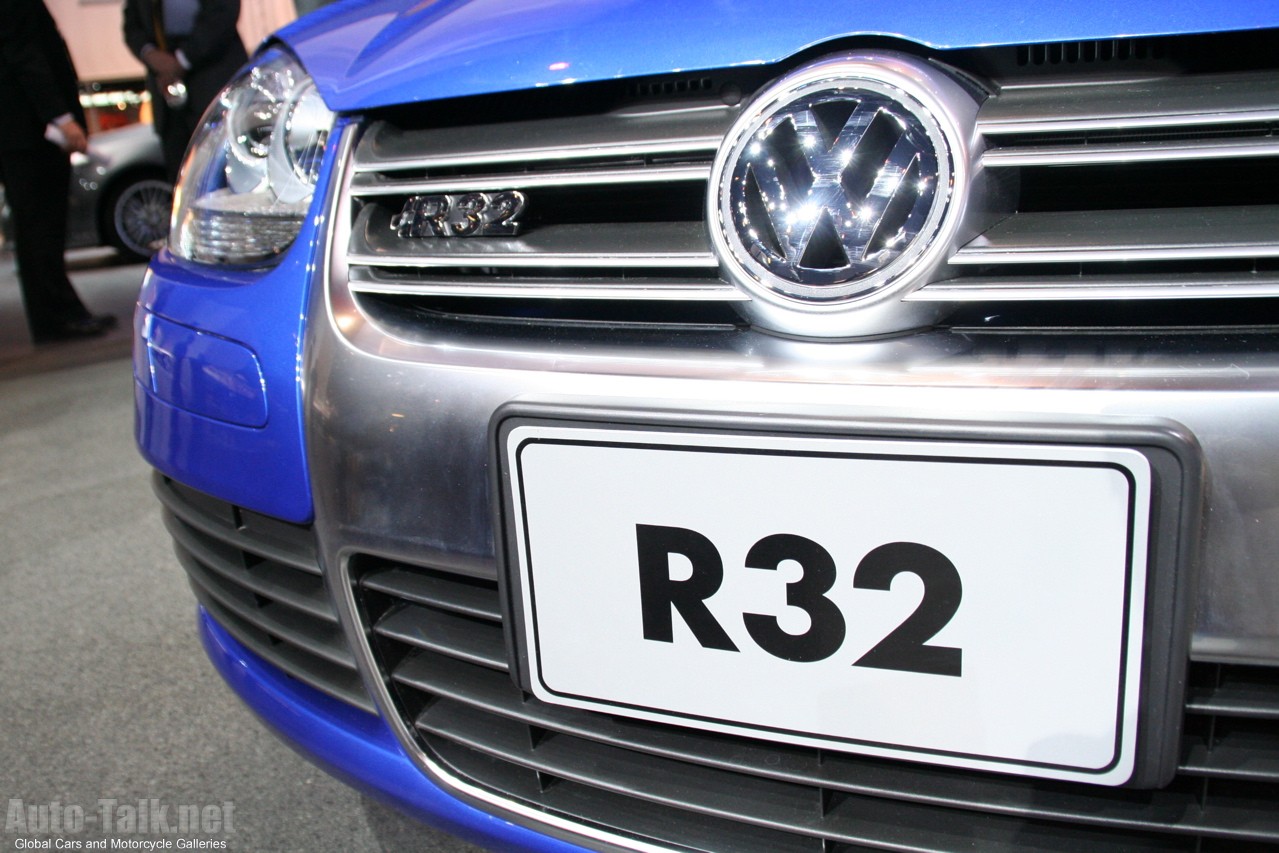 2008 Volkswagen R32 at Chicago Auto Show