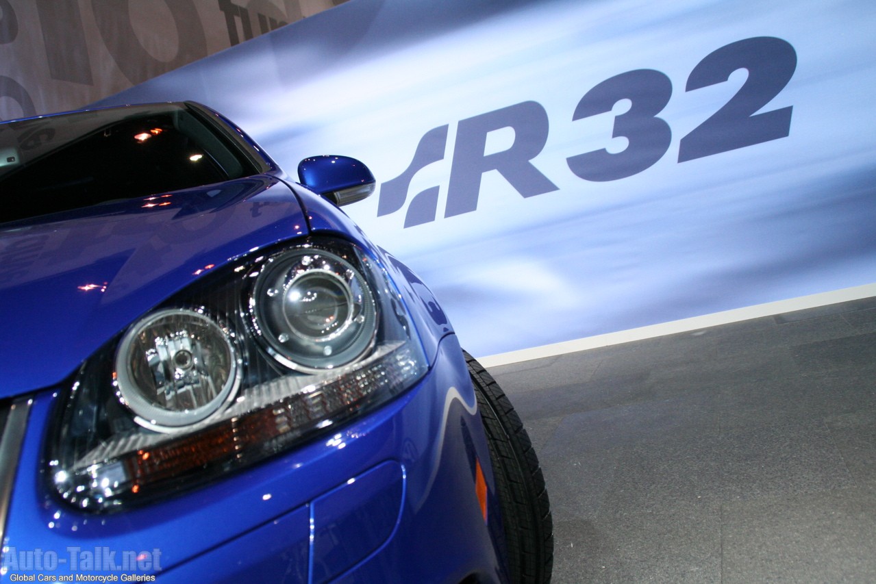 2008 Volkswagen R32 at Chicago Auto Show