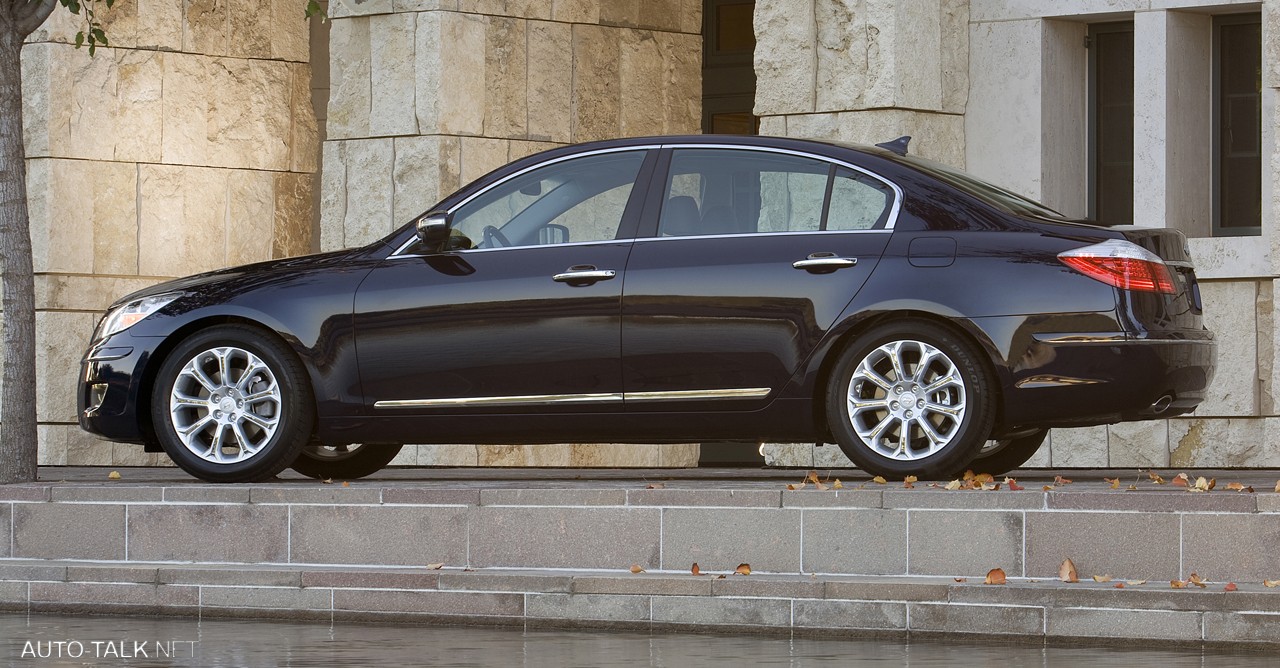 2009 Hyundai Genesis Sedan