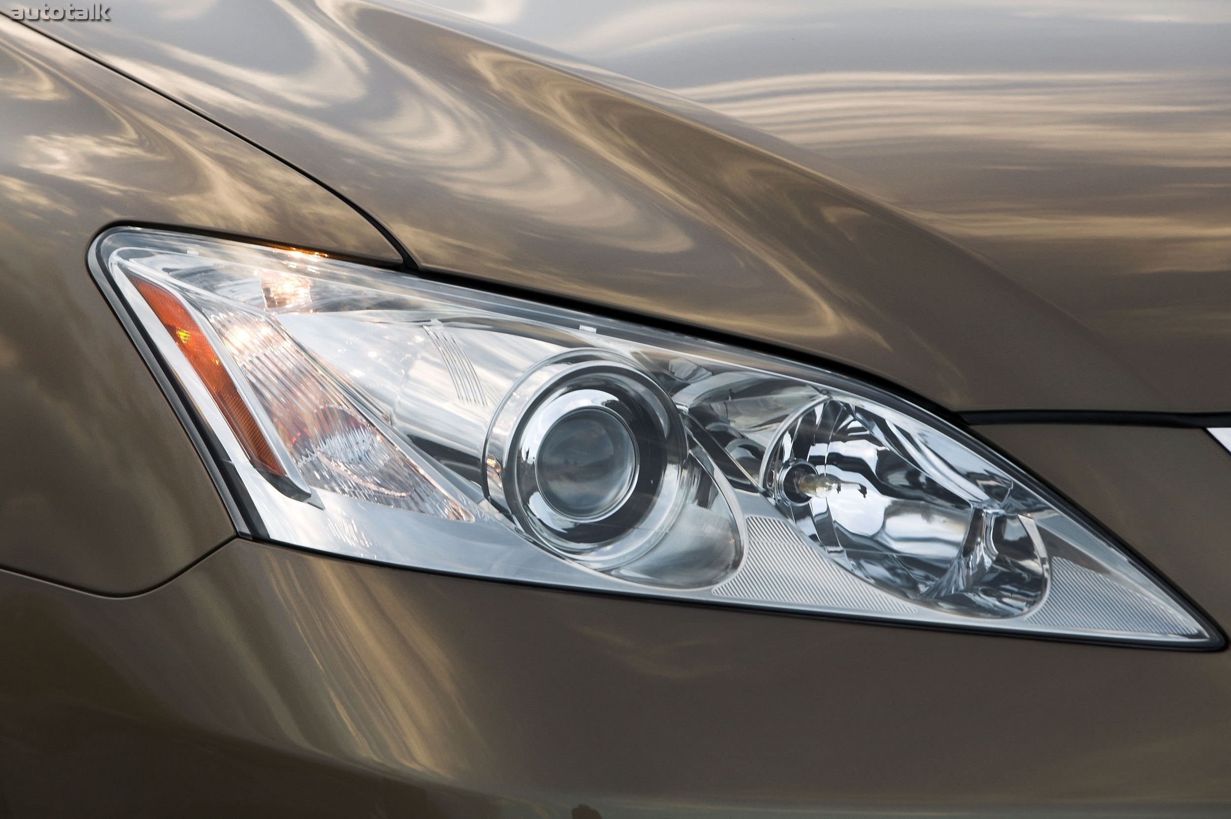 2009 Lexus ES 350 Headlights