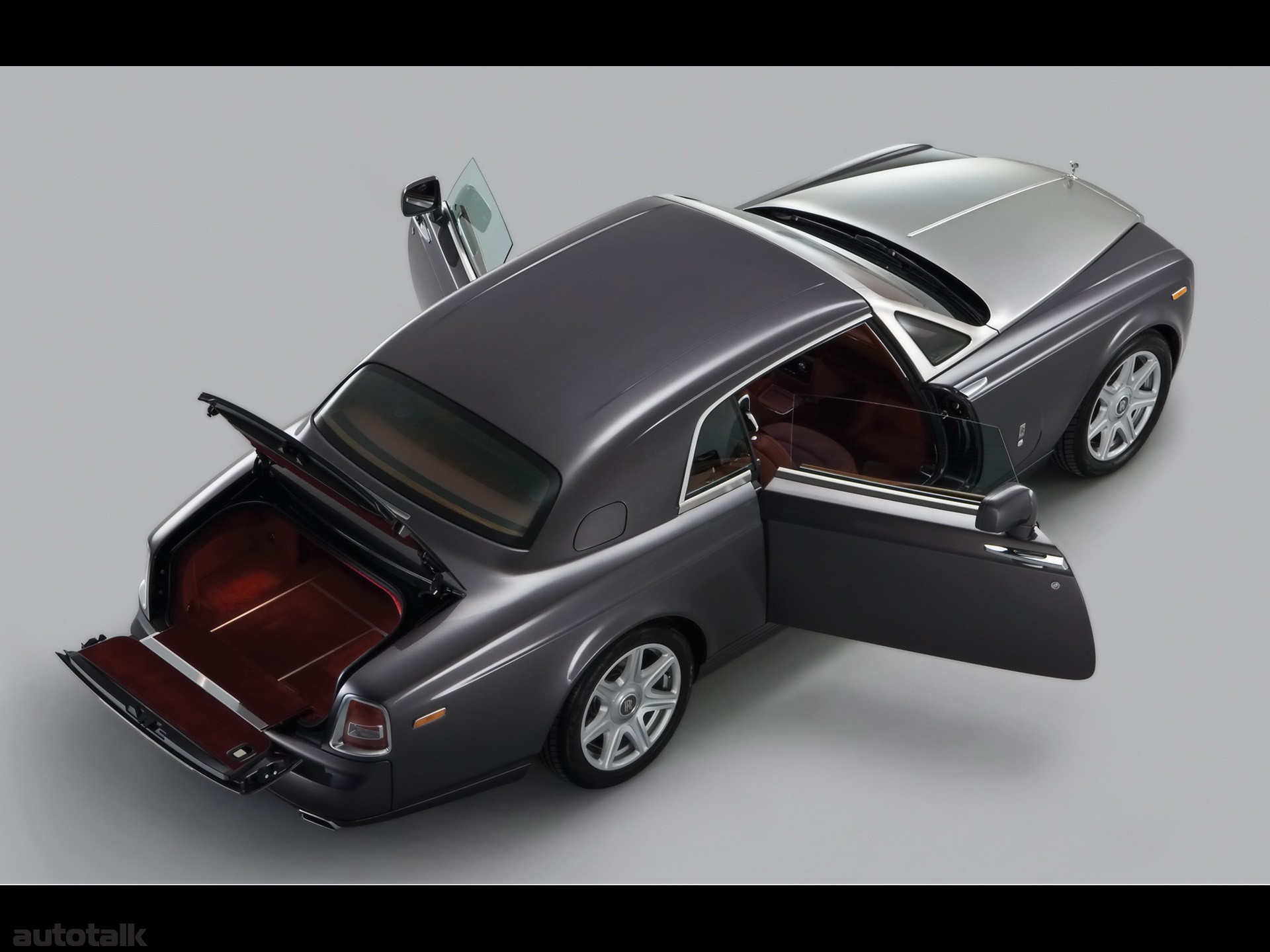 Обратная машина. Rolls Royce Phantom купе. Rolls Royce Phantom Coupe 2008. Роллс Ройс Фантом 2008. Rolls Royce Phantom 2009.