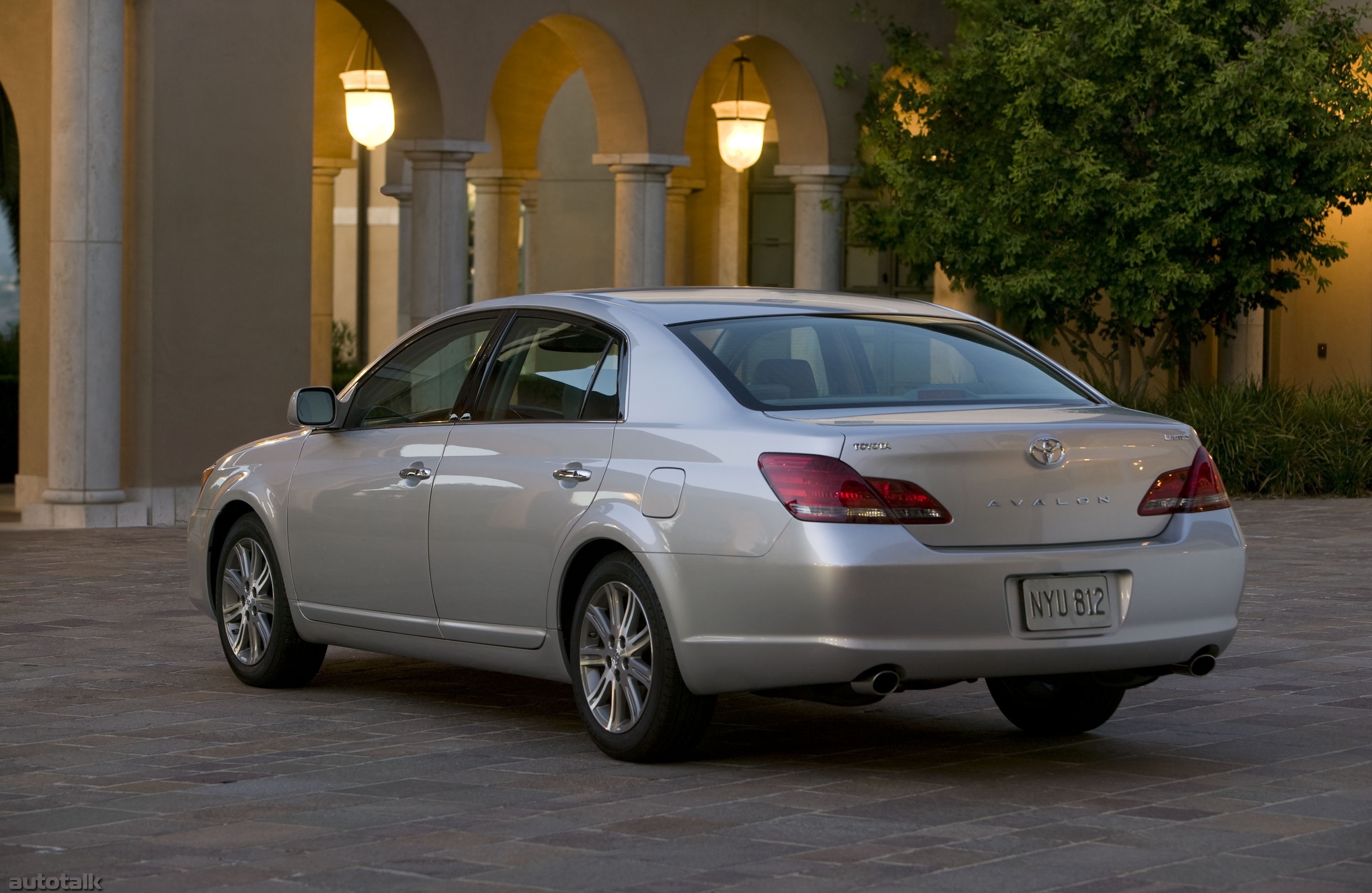 2009 Toyota Avalon Limited