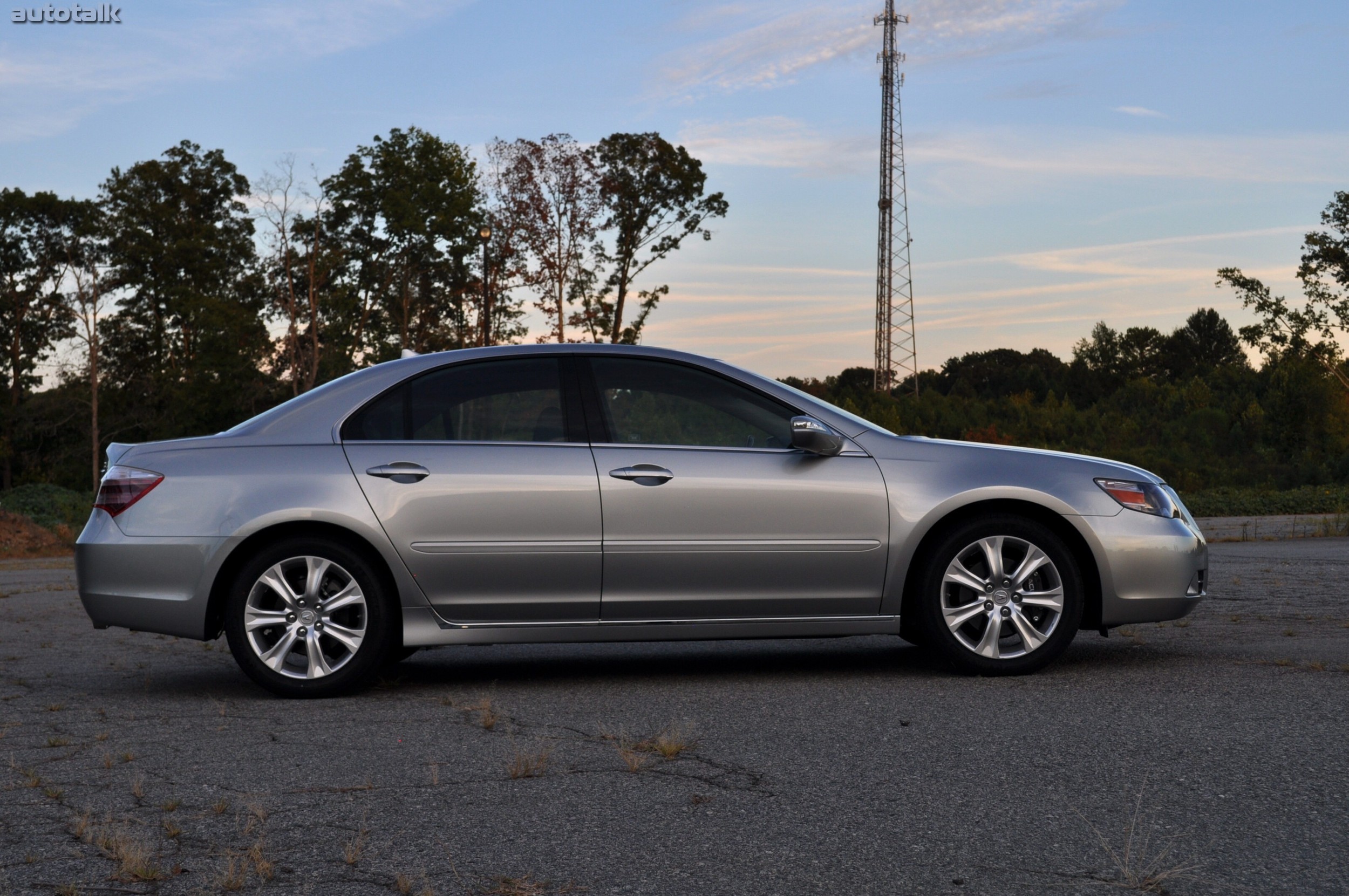 2010 Acura RL Review