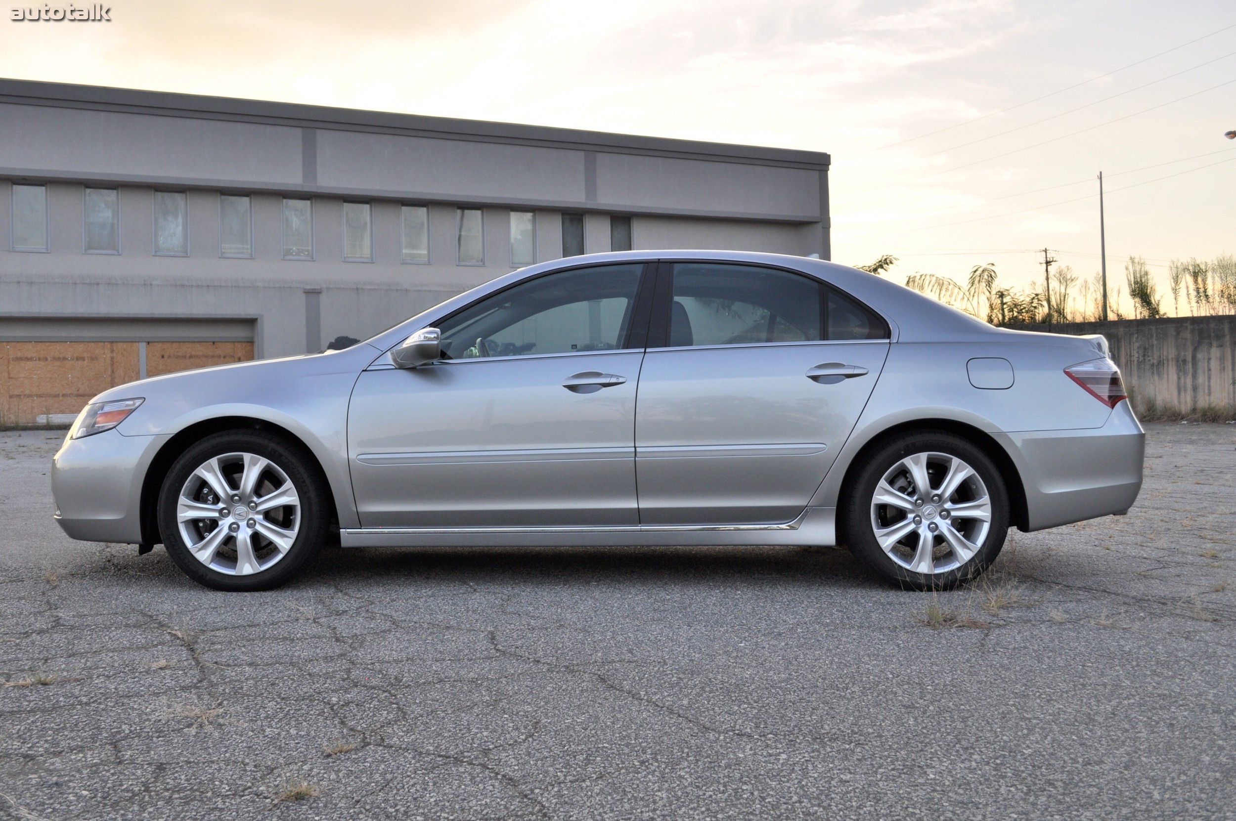 2010 Acura RL Review