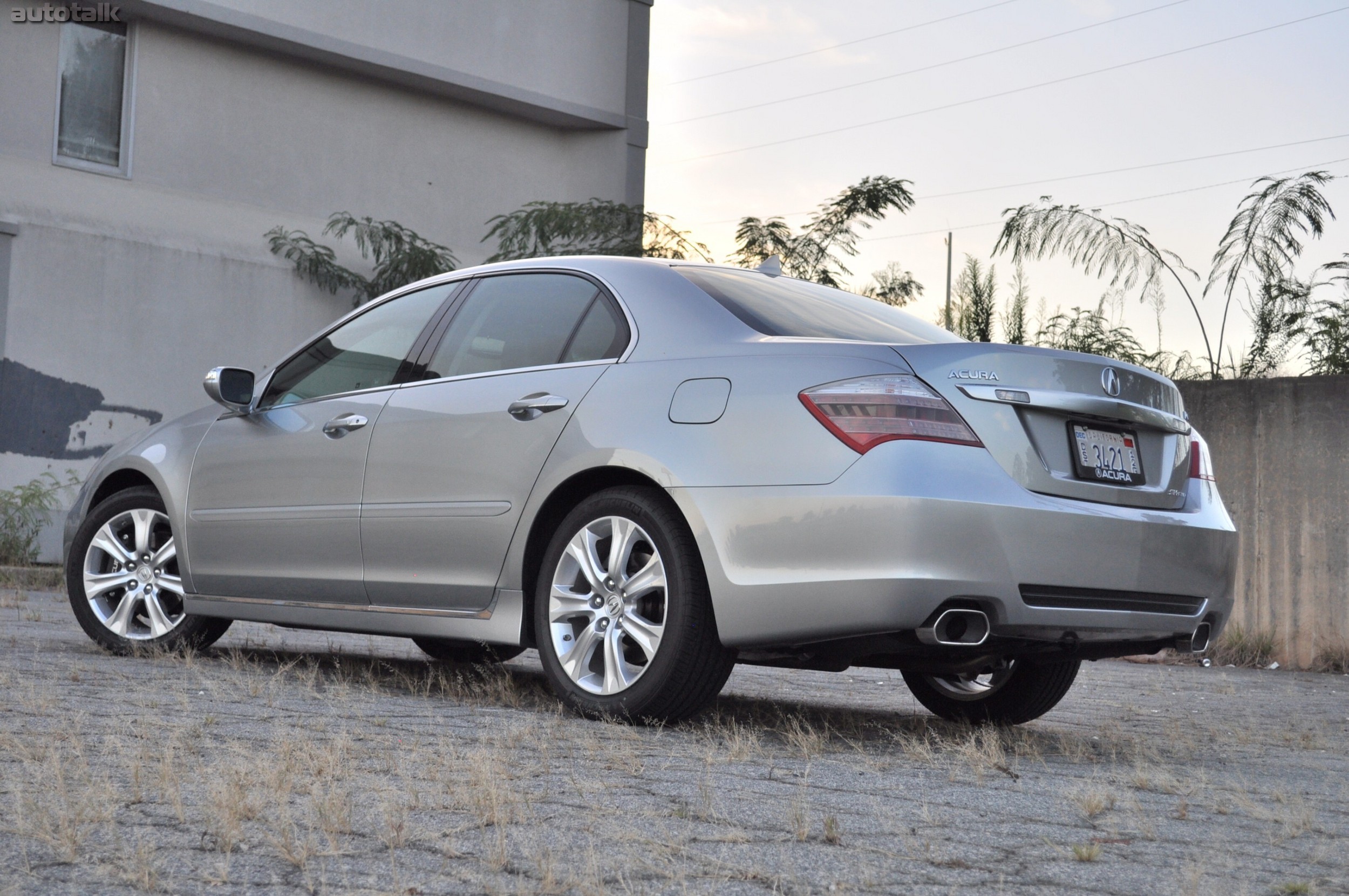 2010 Acura RL Review