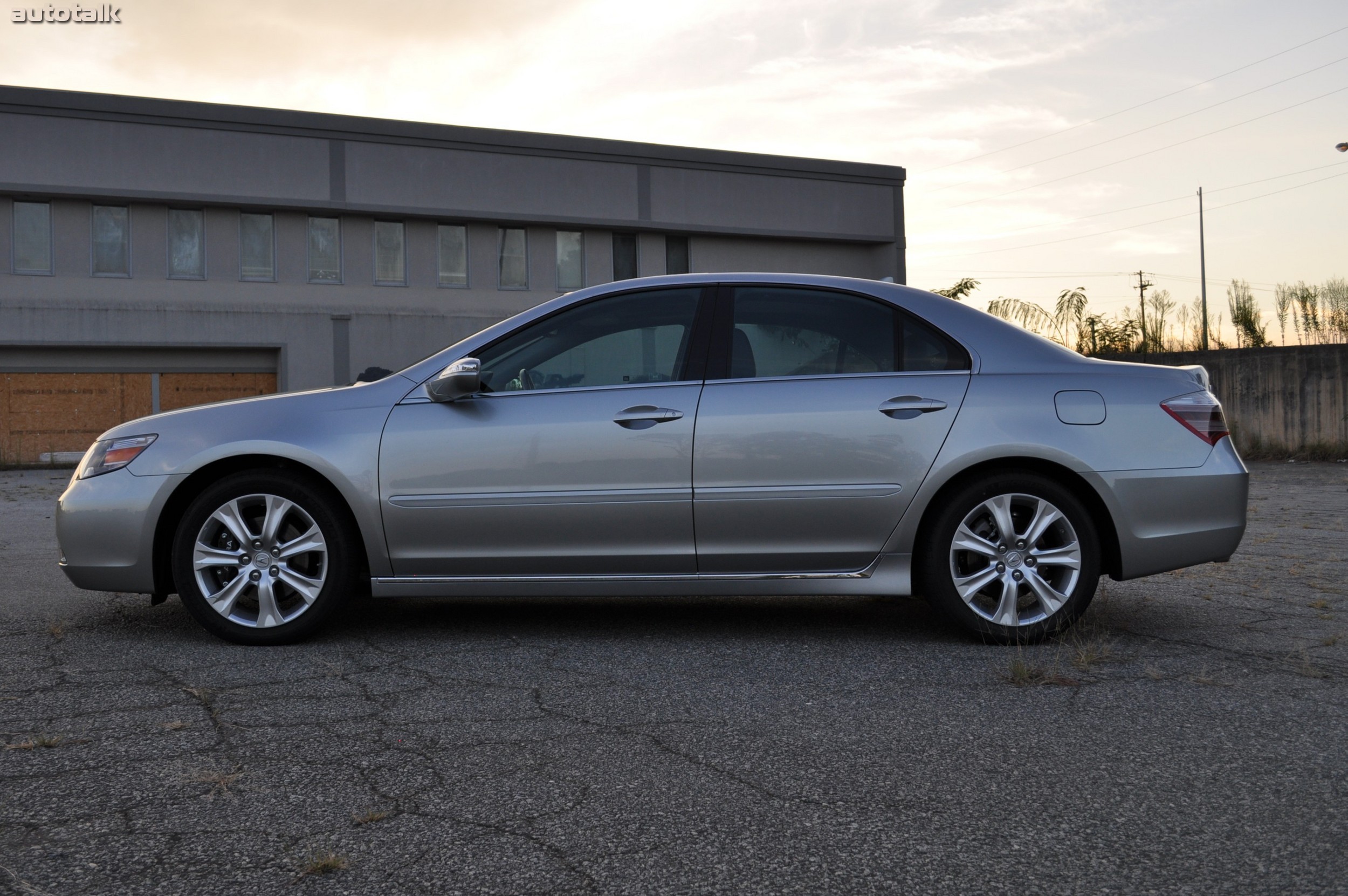 2010 Acura RL Review