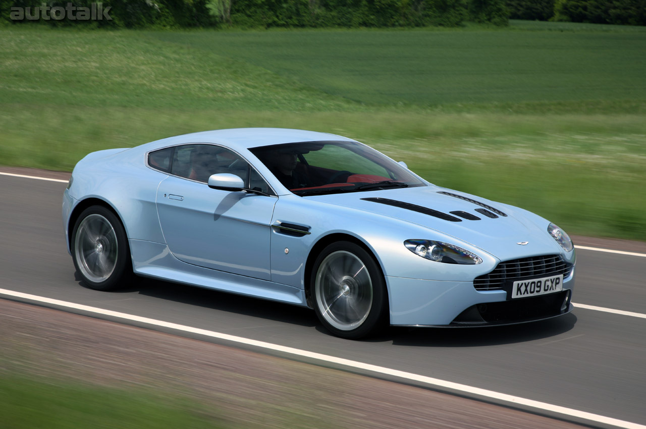 2010 Aston Martin V12 Vantage