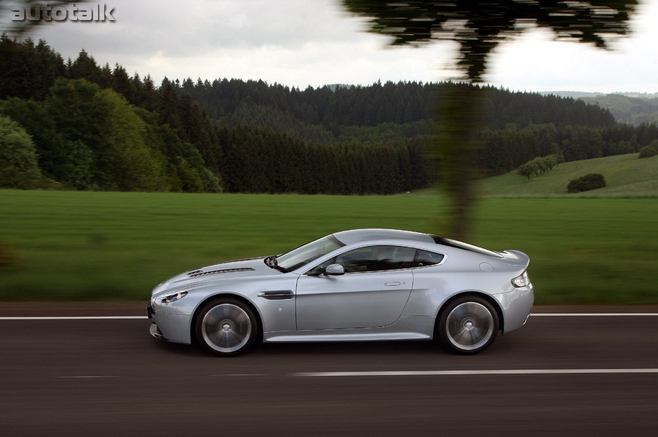 2010 Aston Martin V12 Vantage