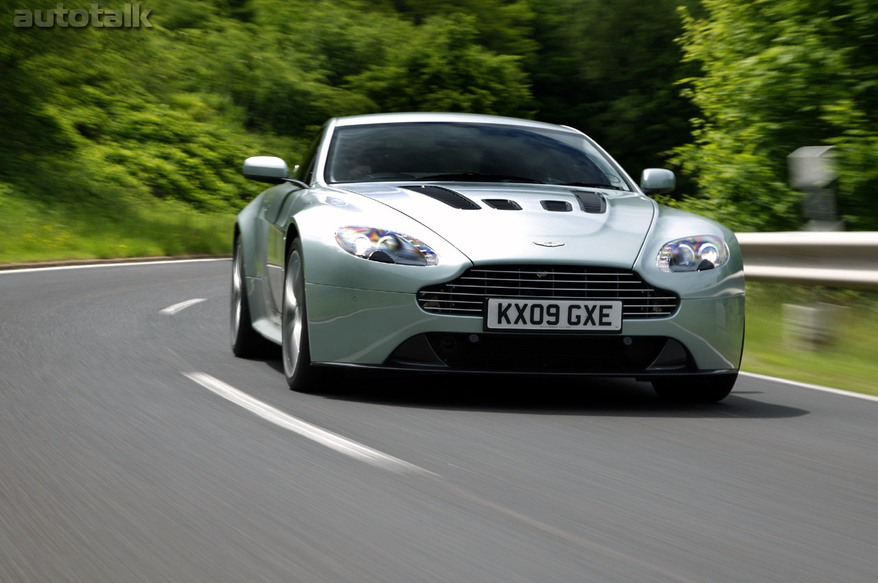 2010 Aston Martin V12 Vantage