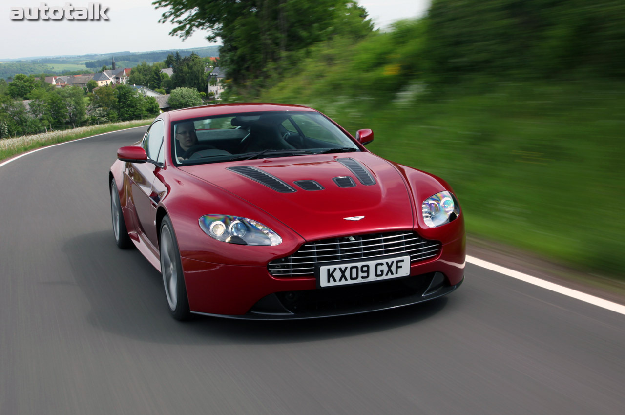 2010 Aston Martin V12 Vantage