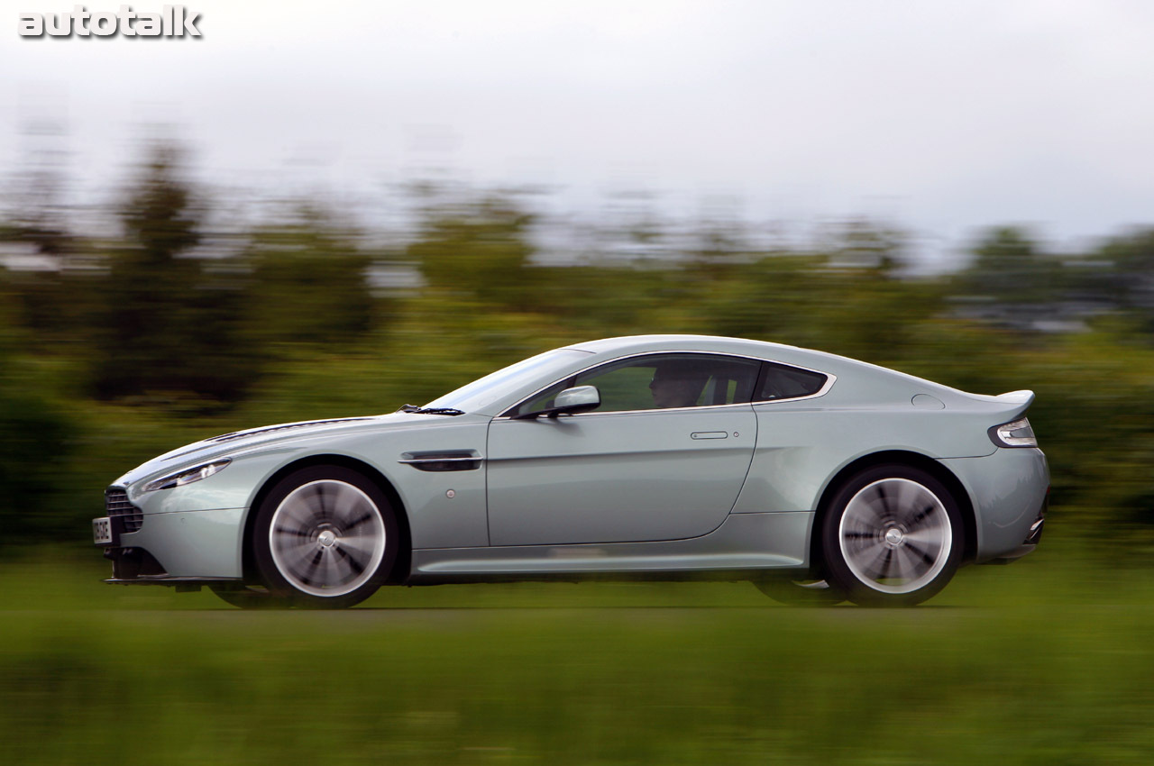 2010 Aston Martin V12 Vantage