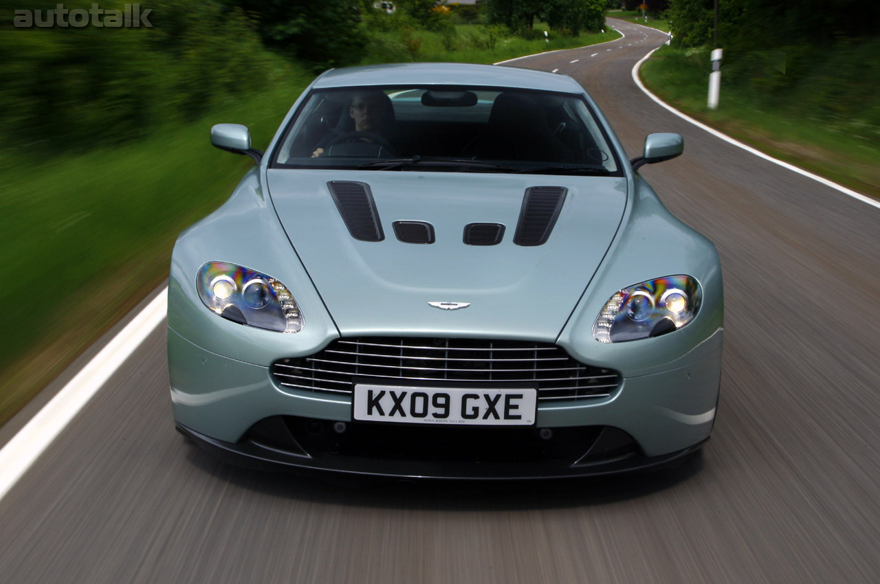 2010 Aston Martin V12 Vantage