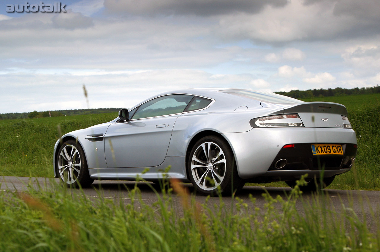 2010 Aston Martin V12 Vantage