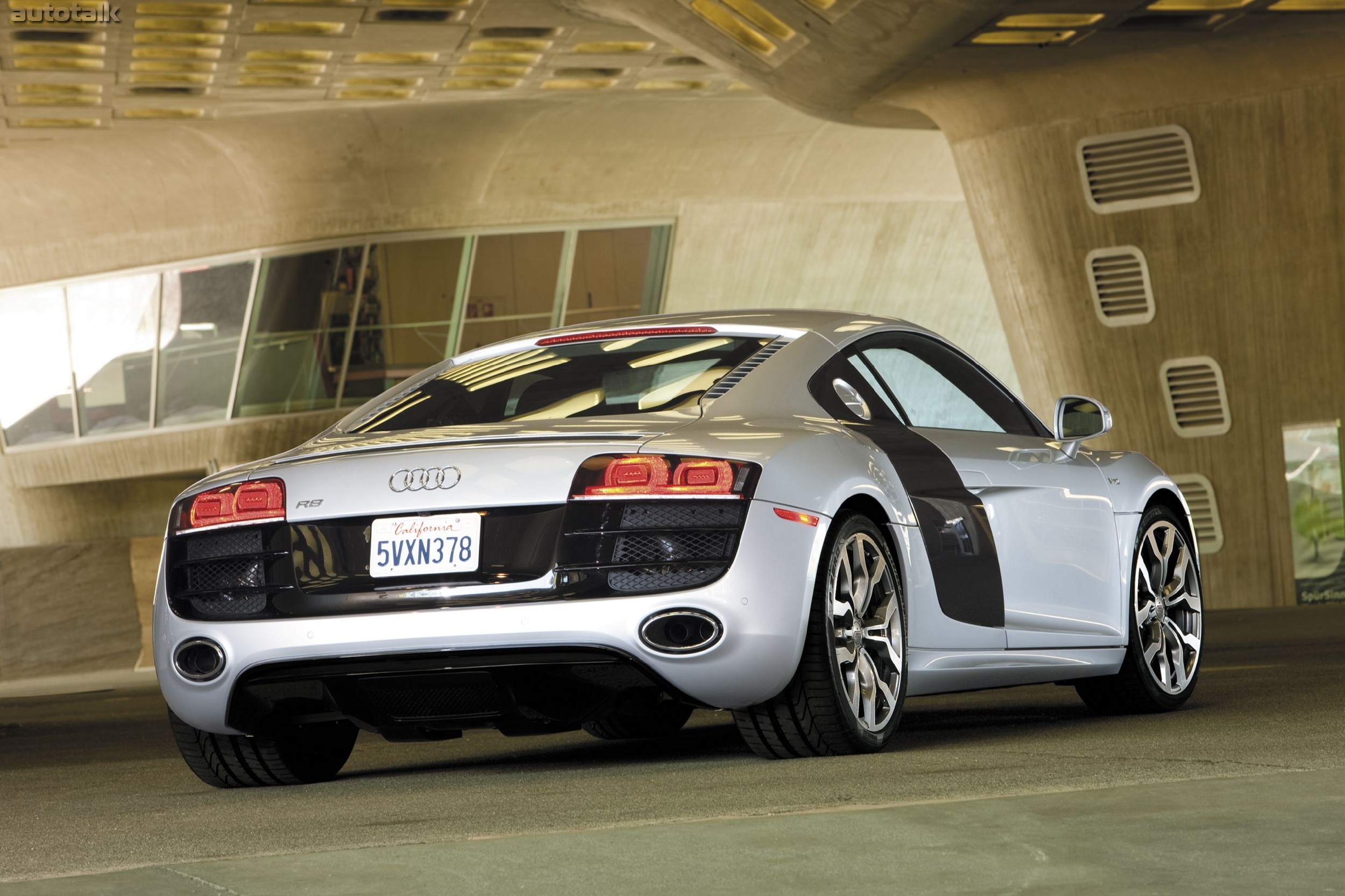 2010 Audi R8 V10