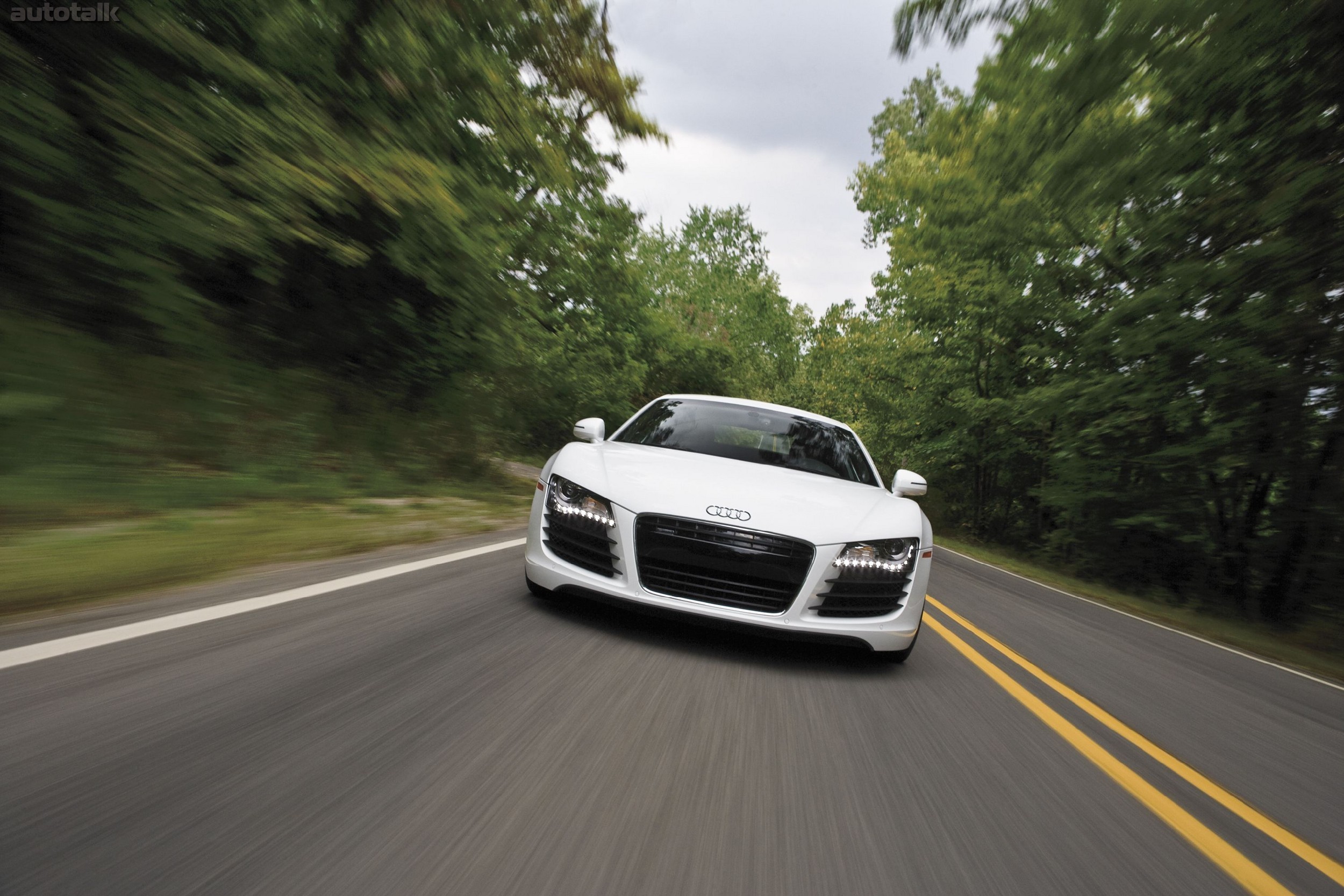 2010 Audi R8 V8