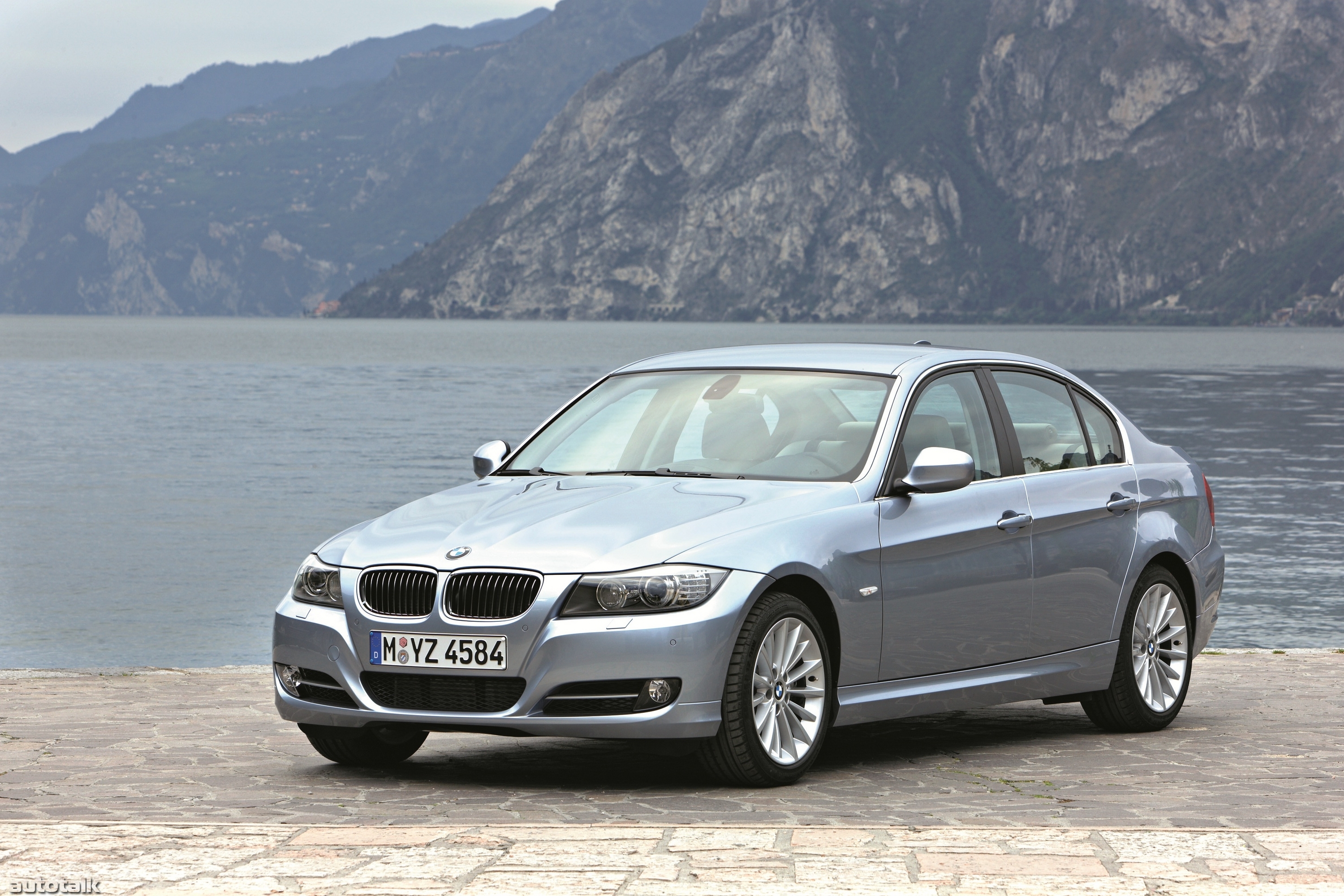 2010 BMW 3 Series Sedan