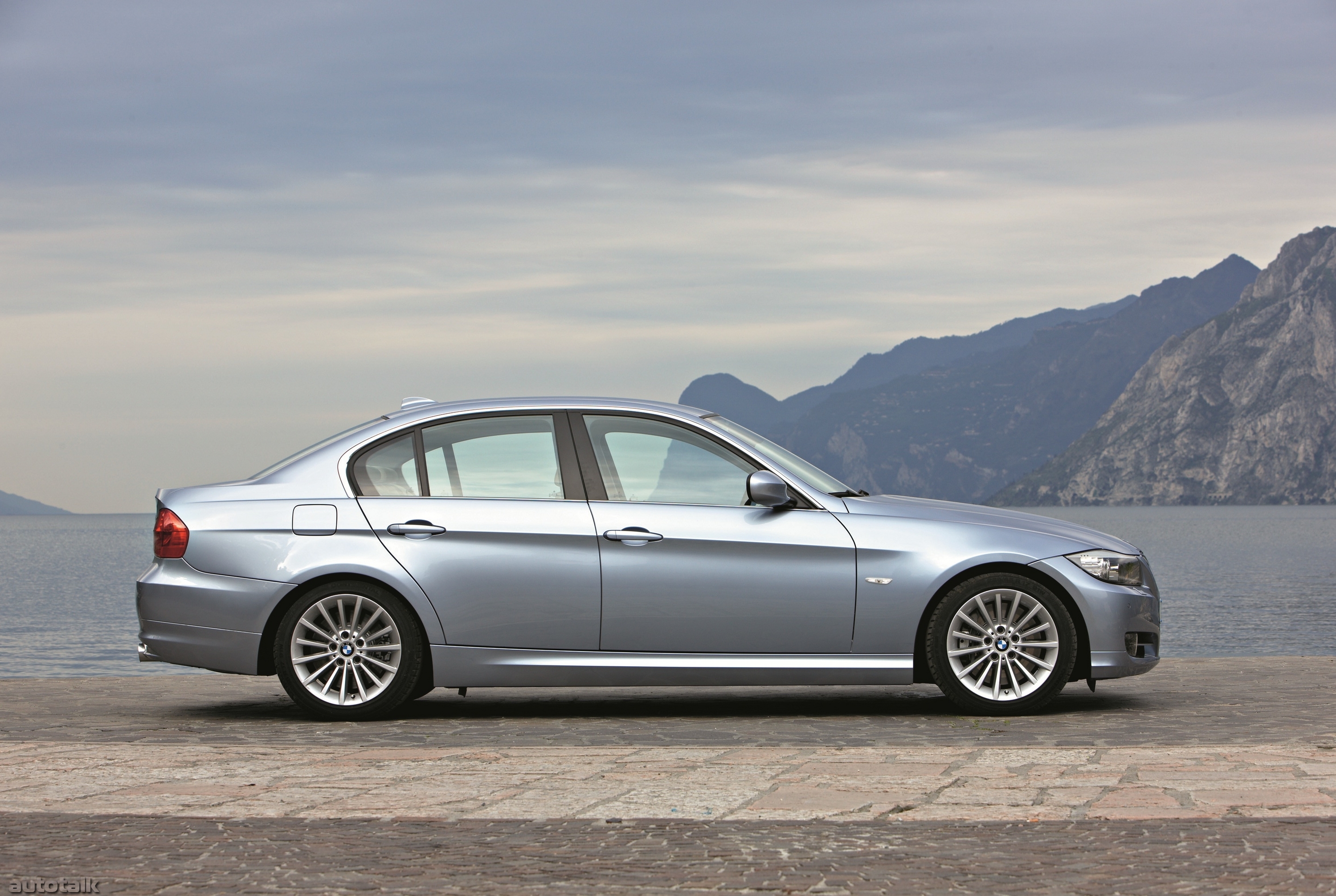 2010 BMW 3 Series Sedan