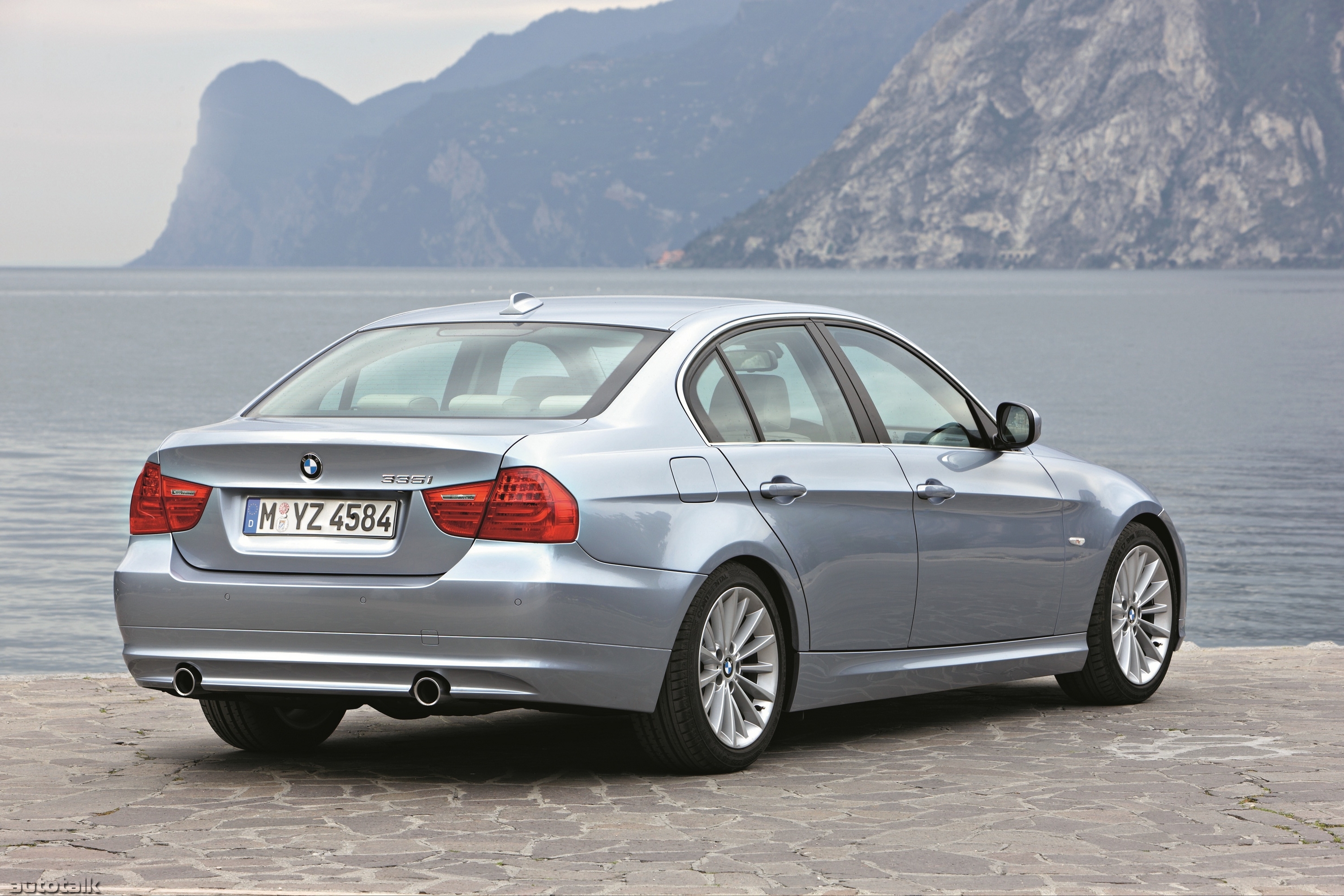 2010 BMW 3 Series Sedan