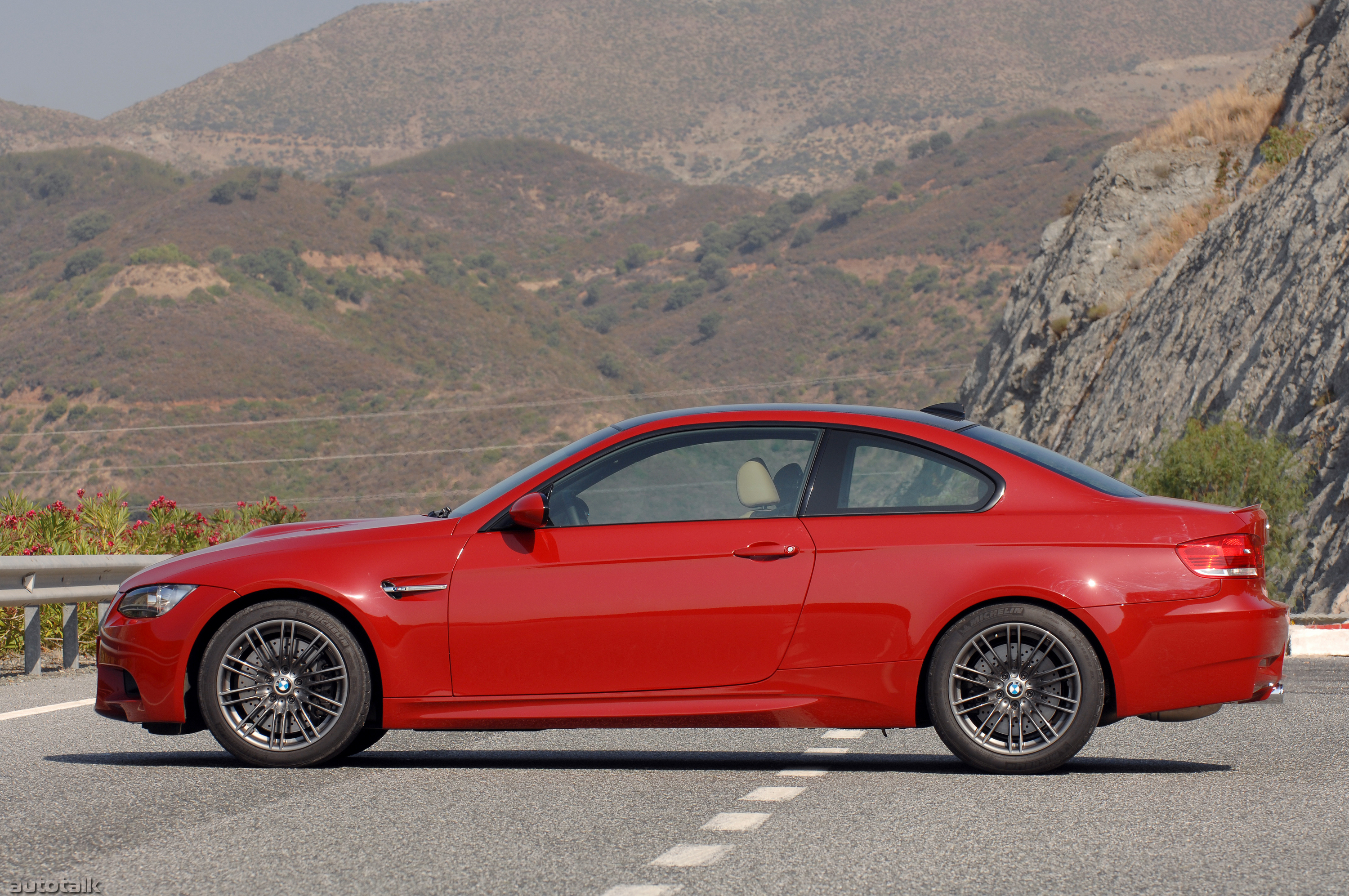 Бмв м1. BMW m3 Coupe. BMW 3 e90 Coupe. BMW m3 e90 купе. BMW m3 IV (e9x).