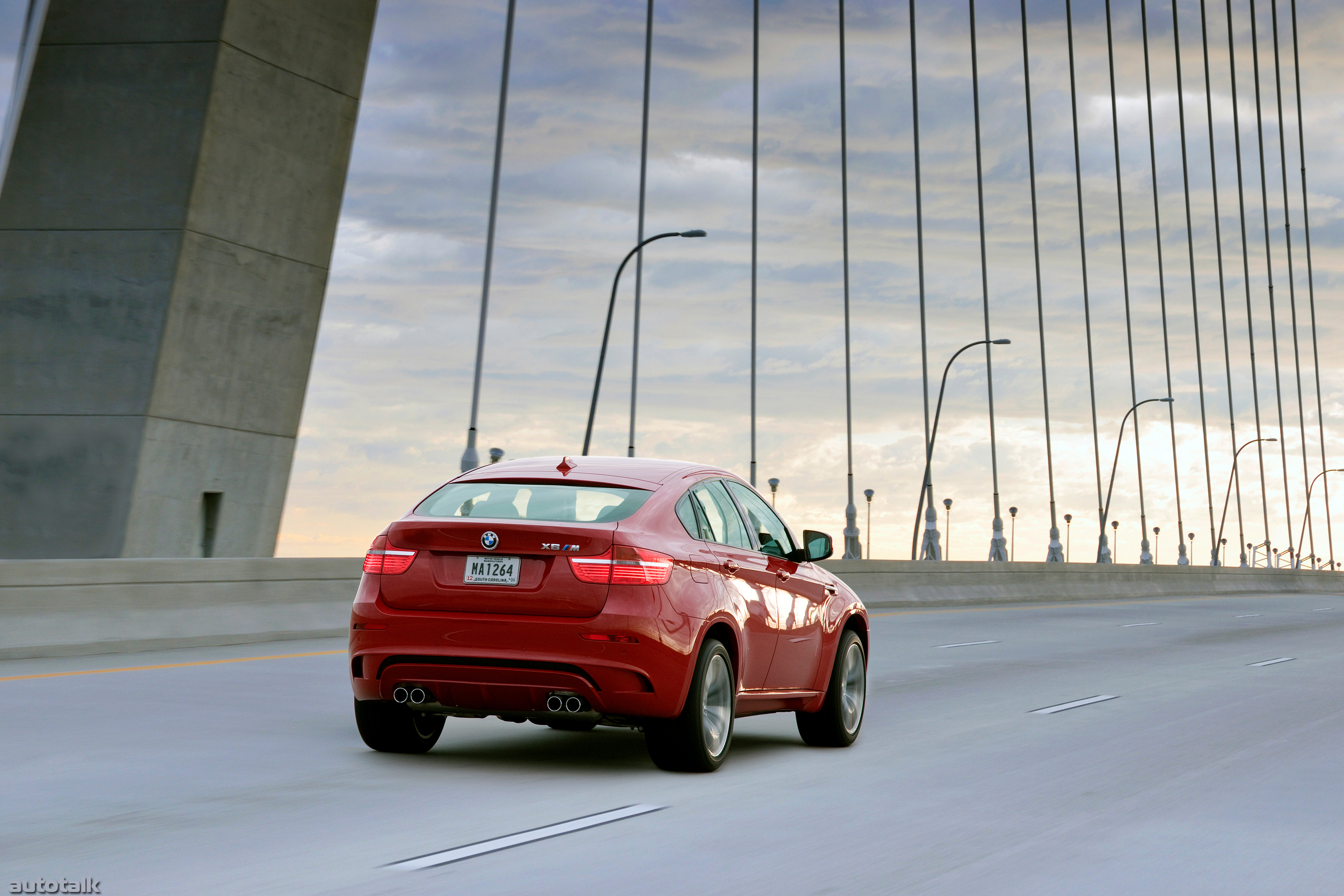 2010 BMW X6 M