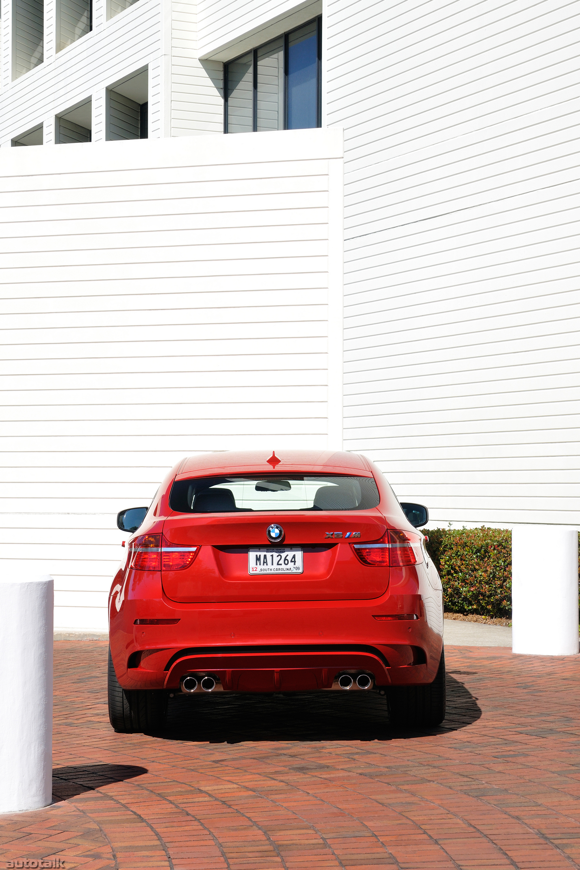 2010 BMW X6 M