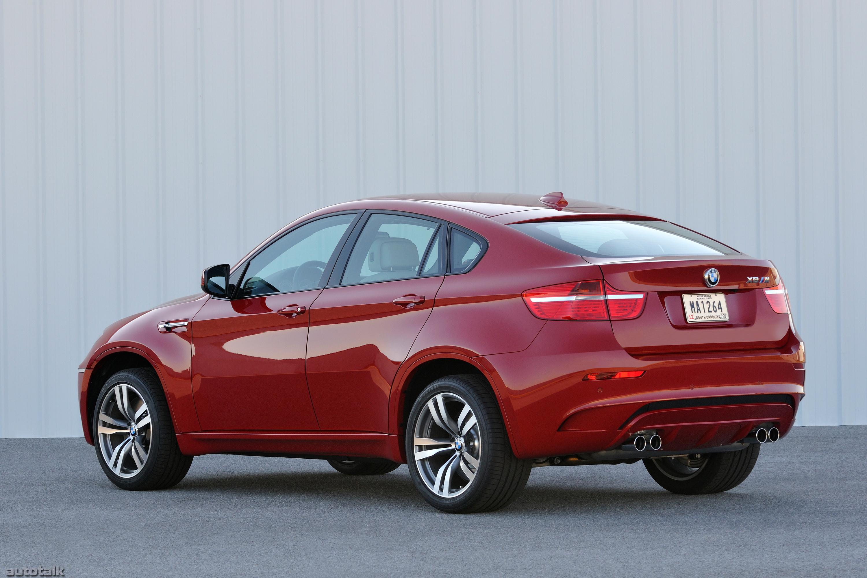 2010 BMW X6 M