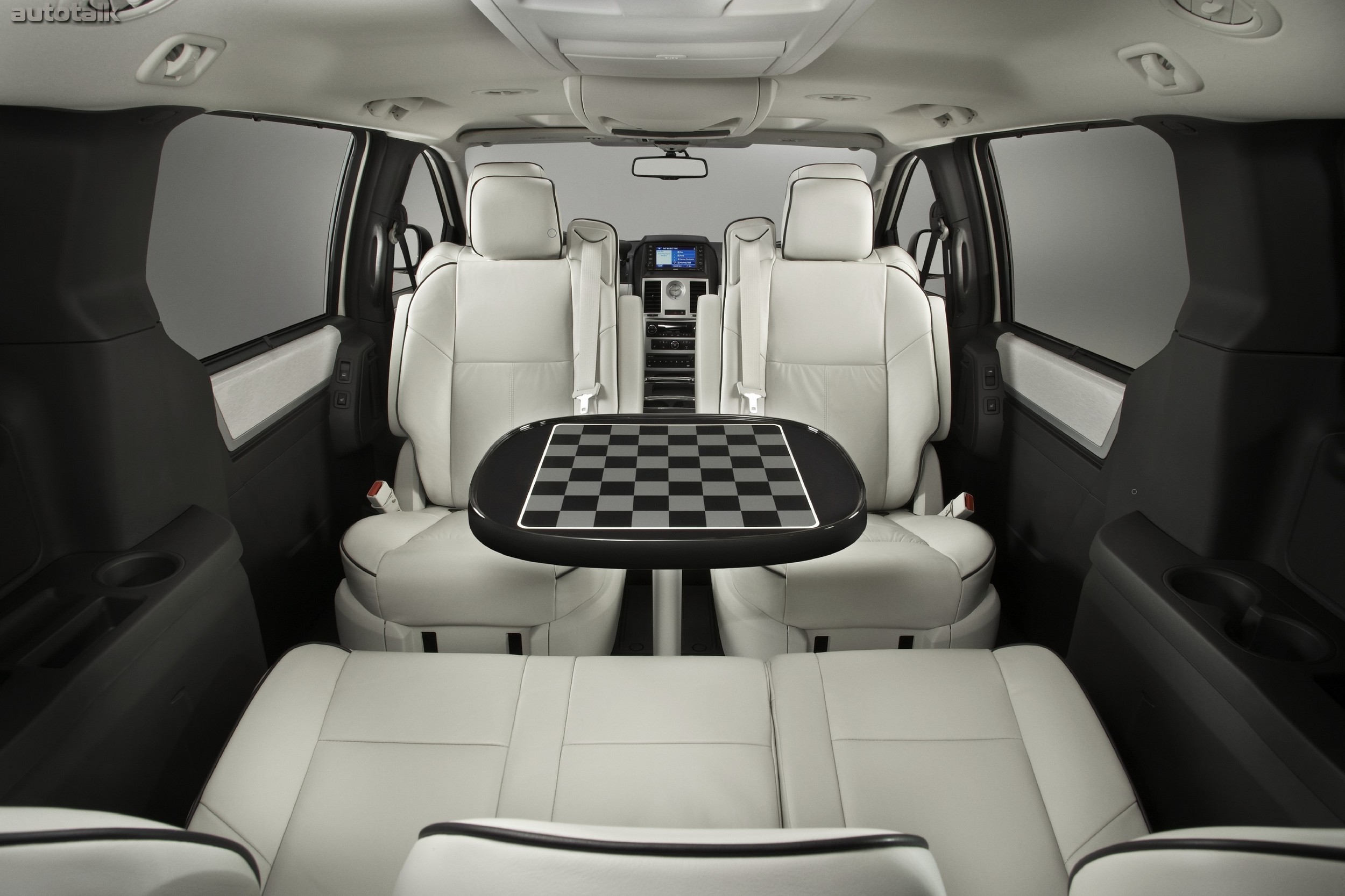 2010 Chrysler Town & Country