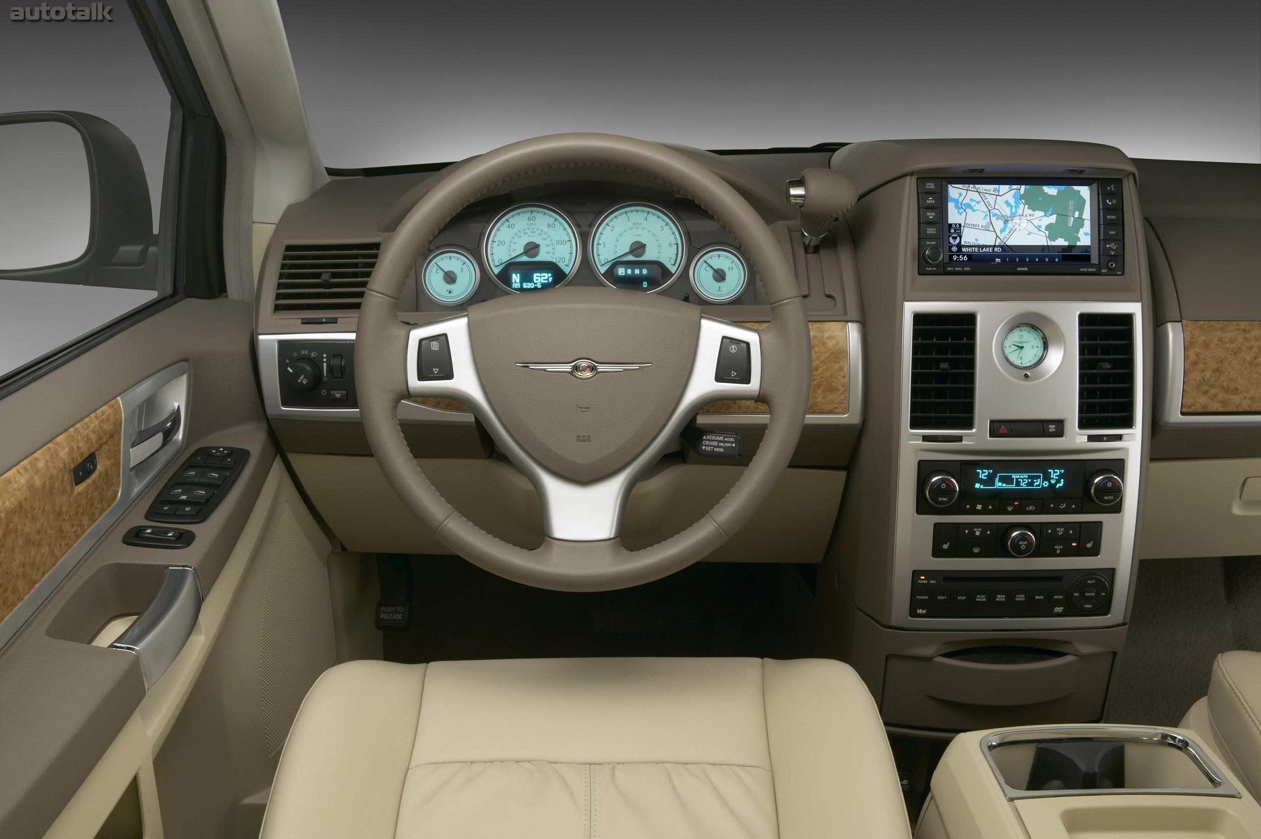 2010 Chrysler Town & Country