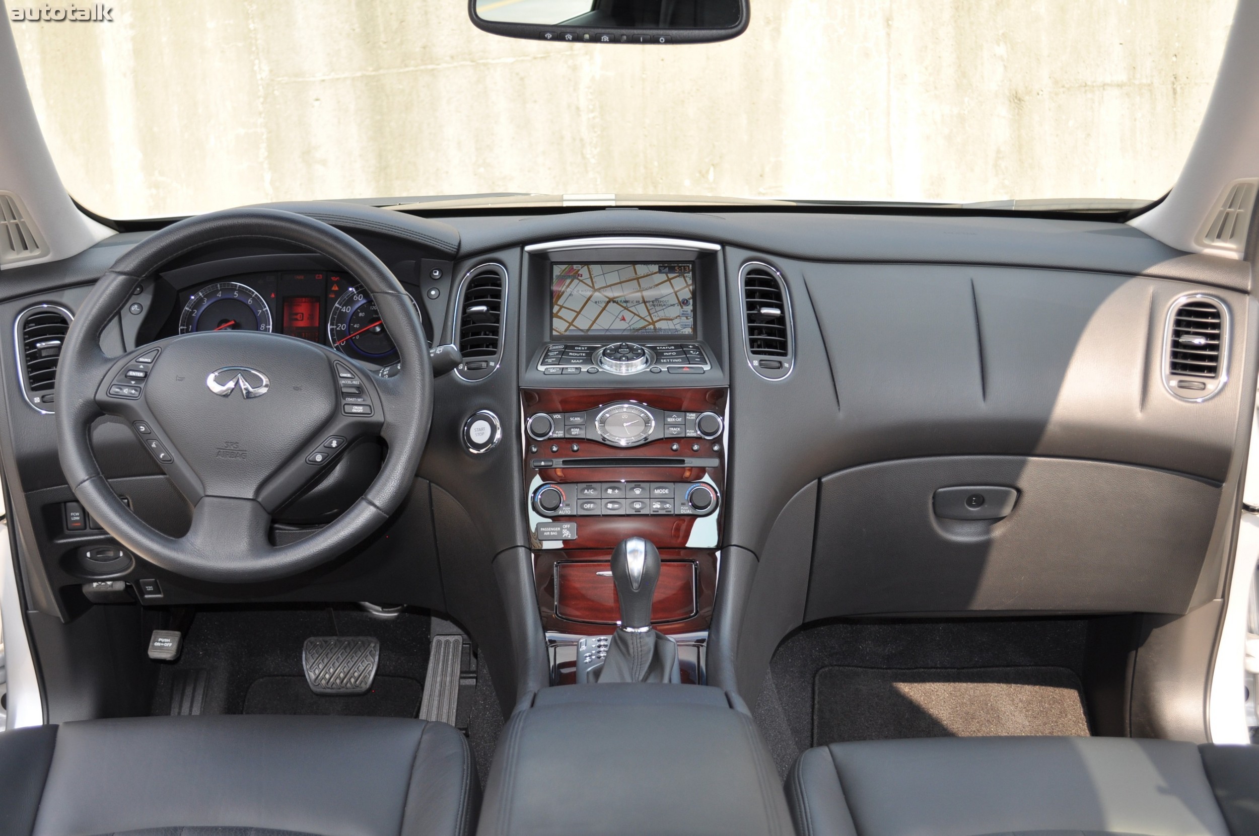 2010 Infiniti EX35 Review