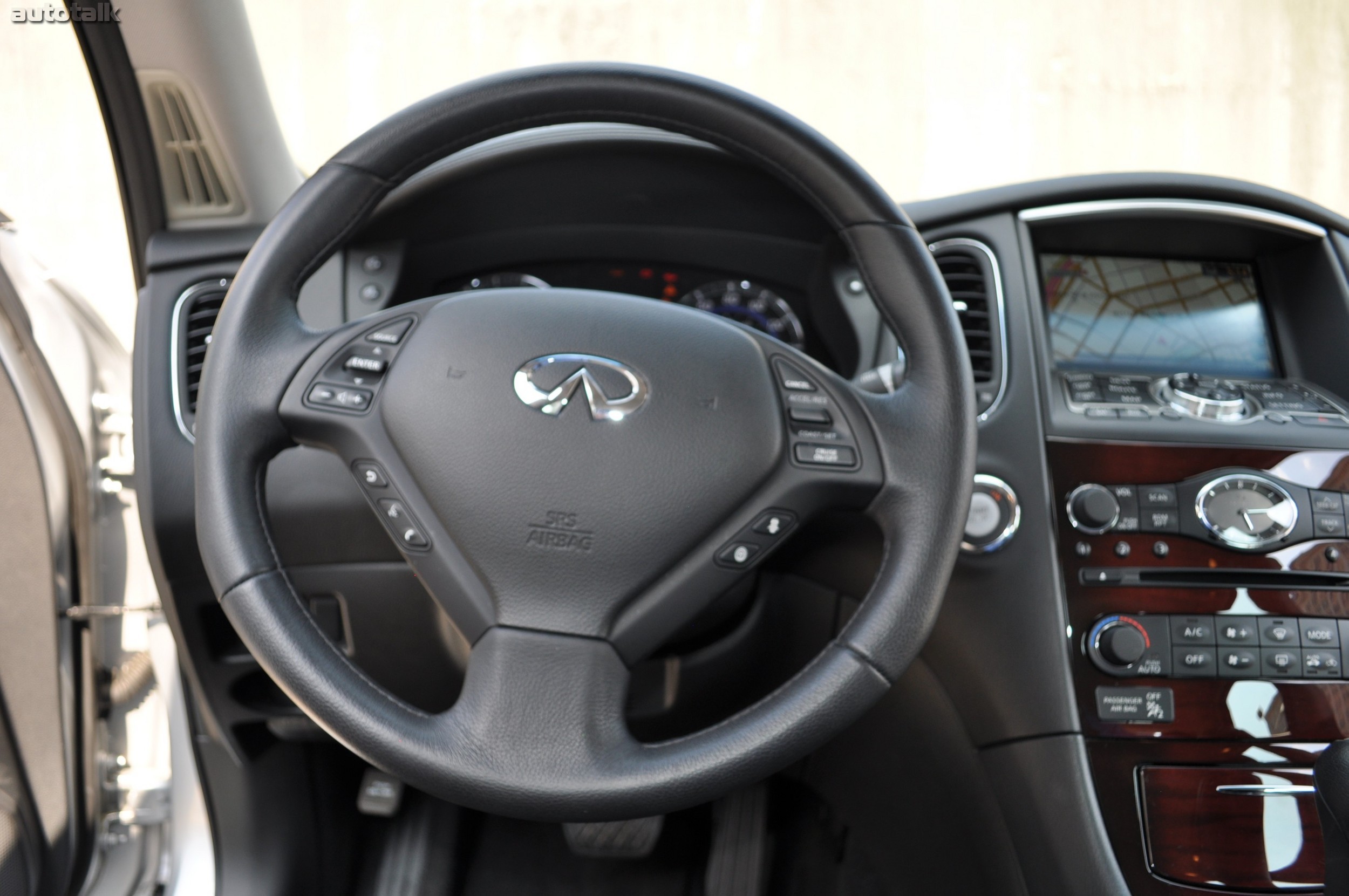 2010 Infiniti EX35 Review