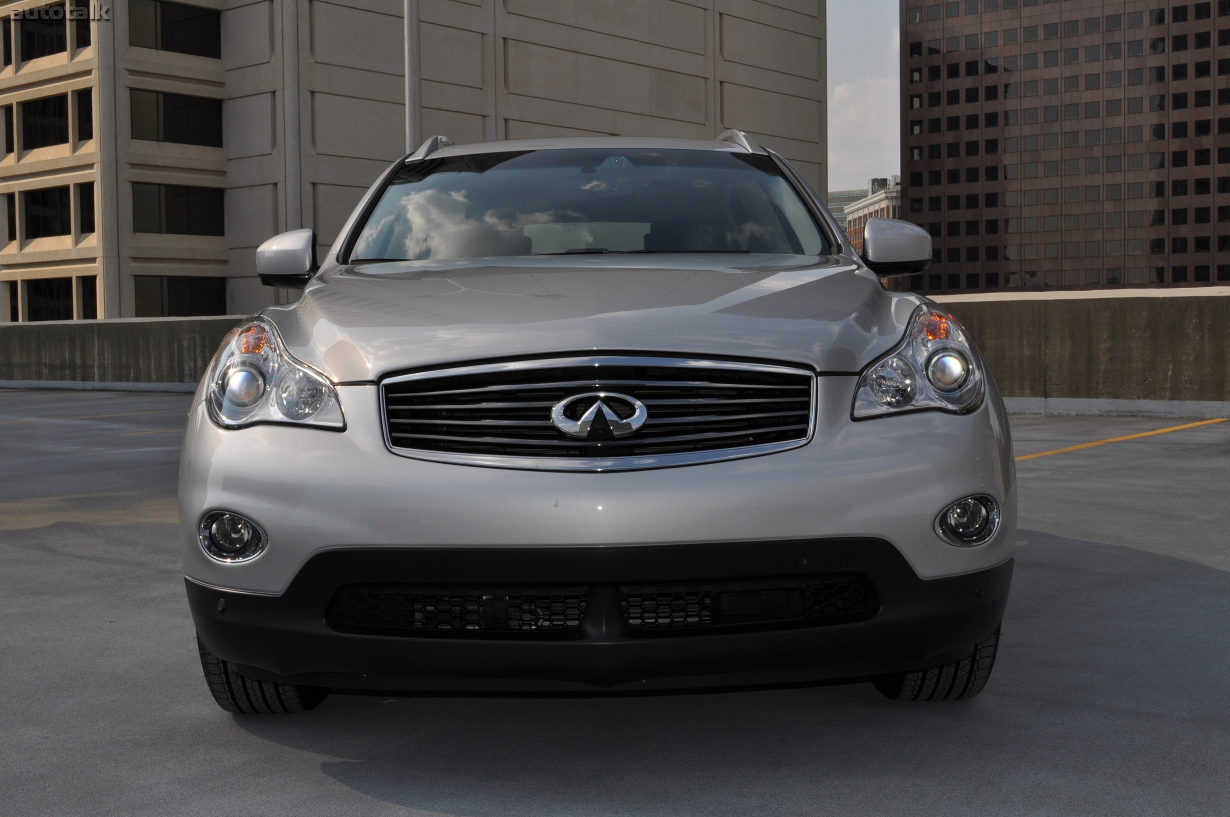 2010 Infiniti EX35 Review