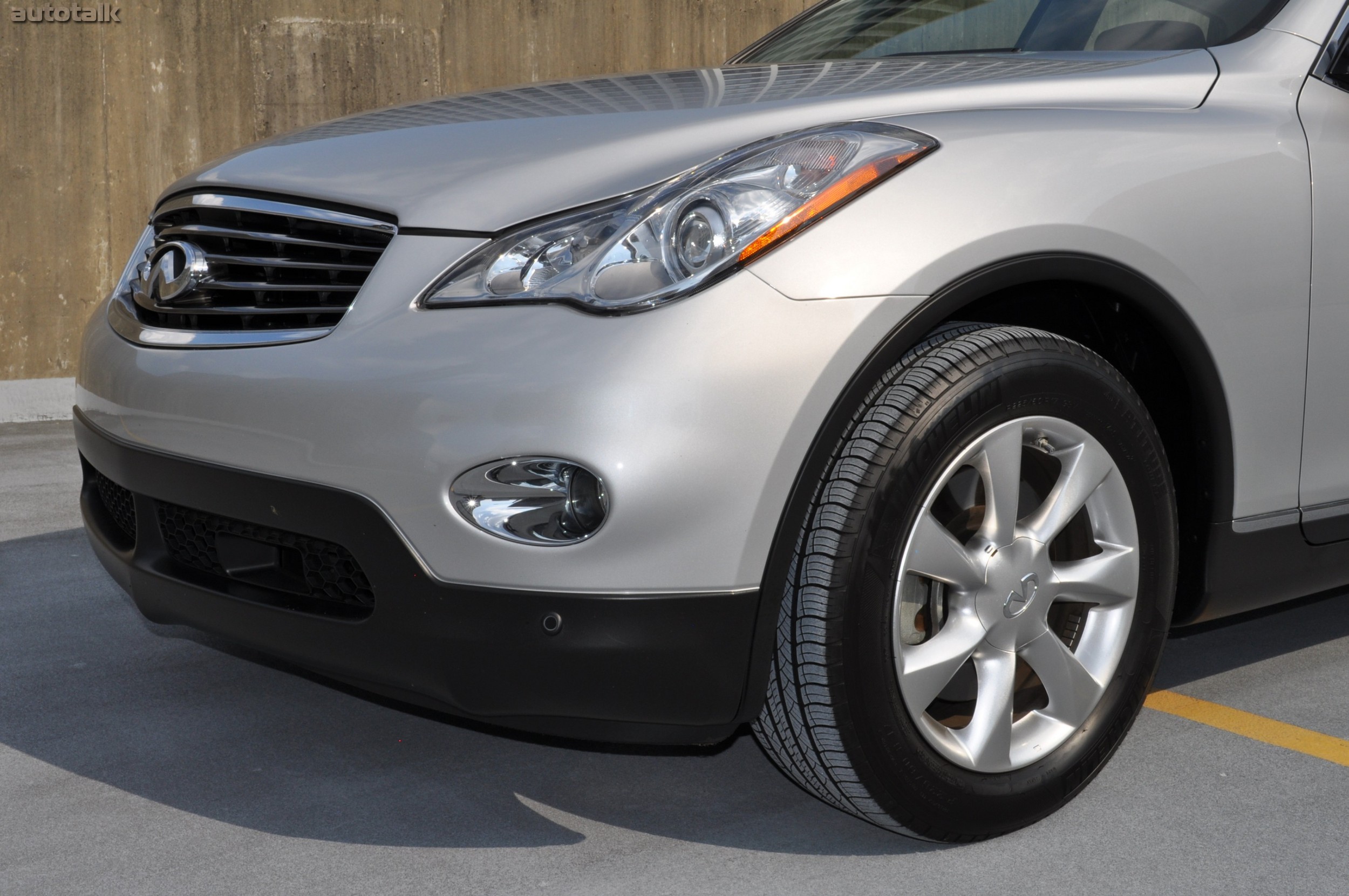 2010 Infiniti EX35 Review