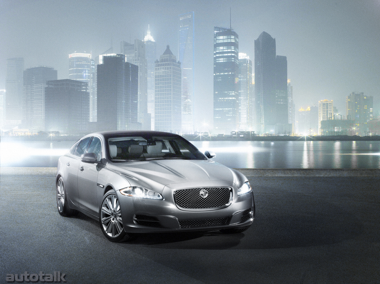 2010 Jaguar XJ