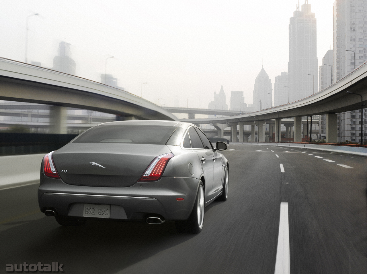 2010 Jaguar XJ