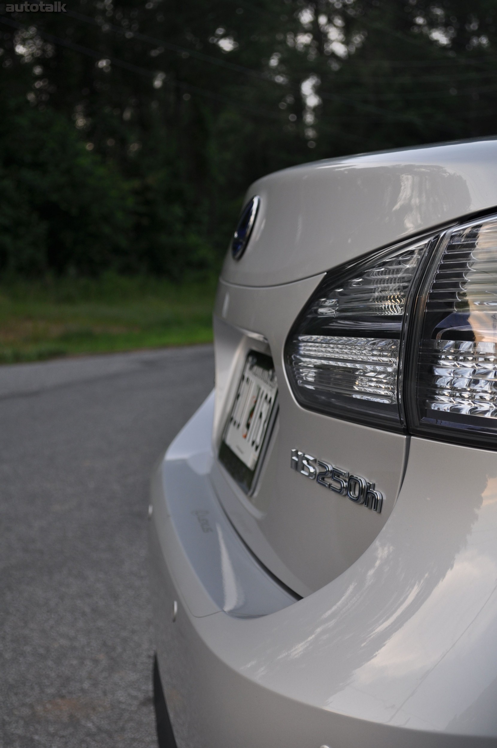 2010 Lexus HS 250h Review