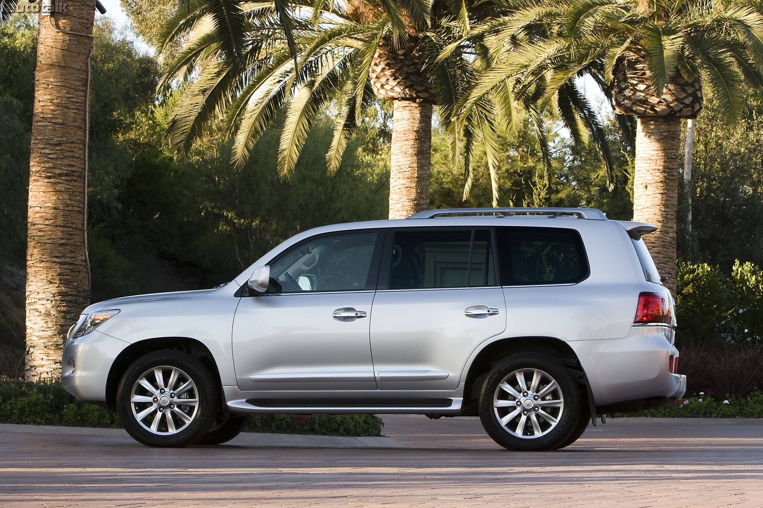 2010 Lexus LX 570