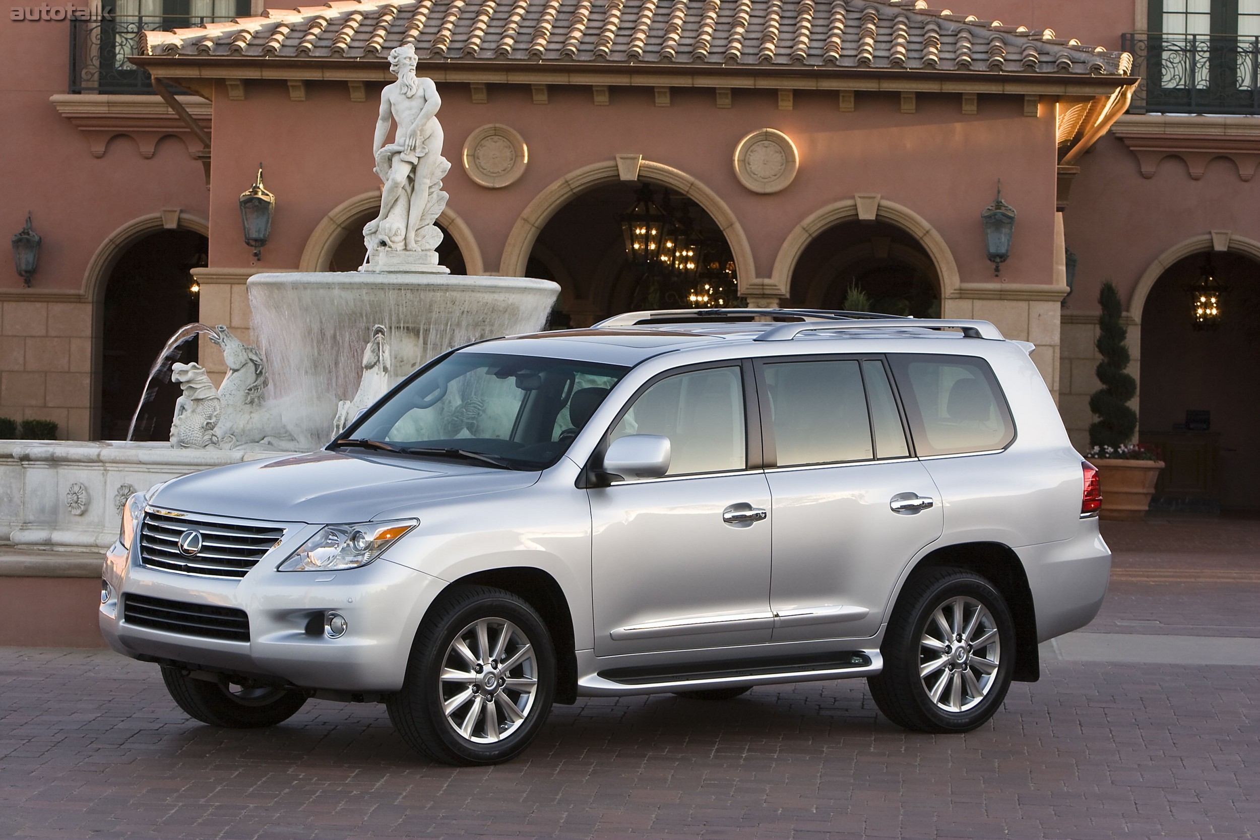 2010 Lexus LX 570