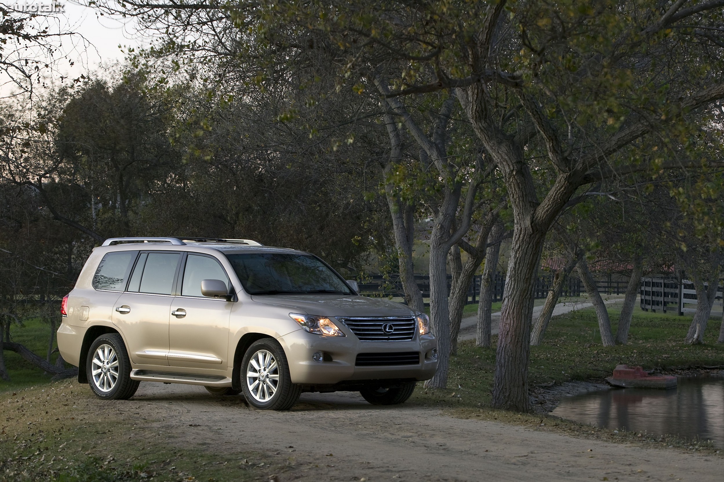 2010 Lexus LX 570