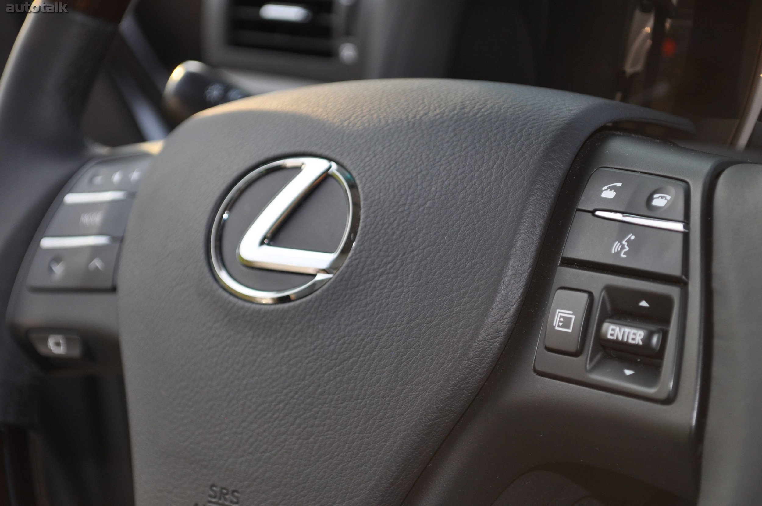 2010 Lexus RX450h Review