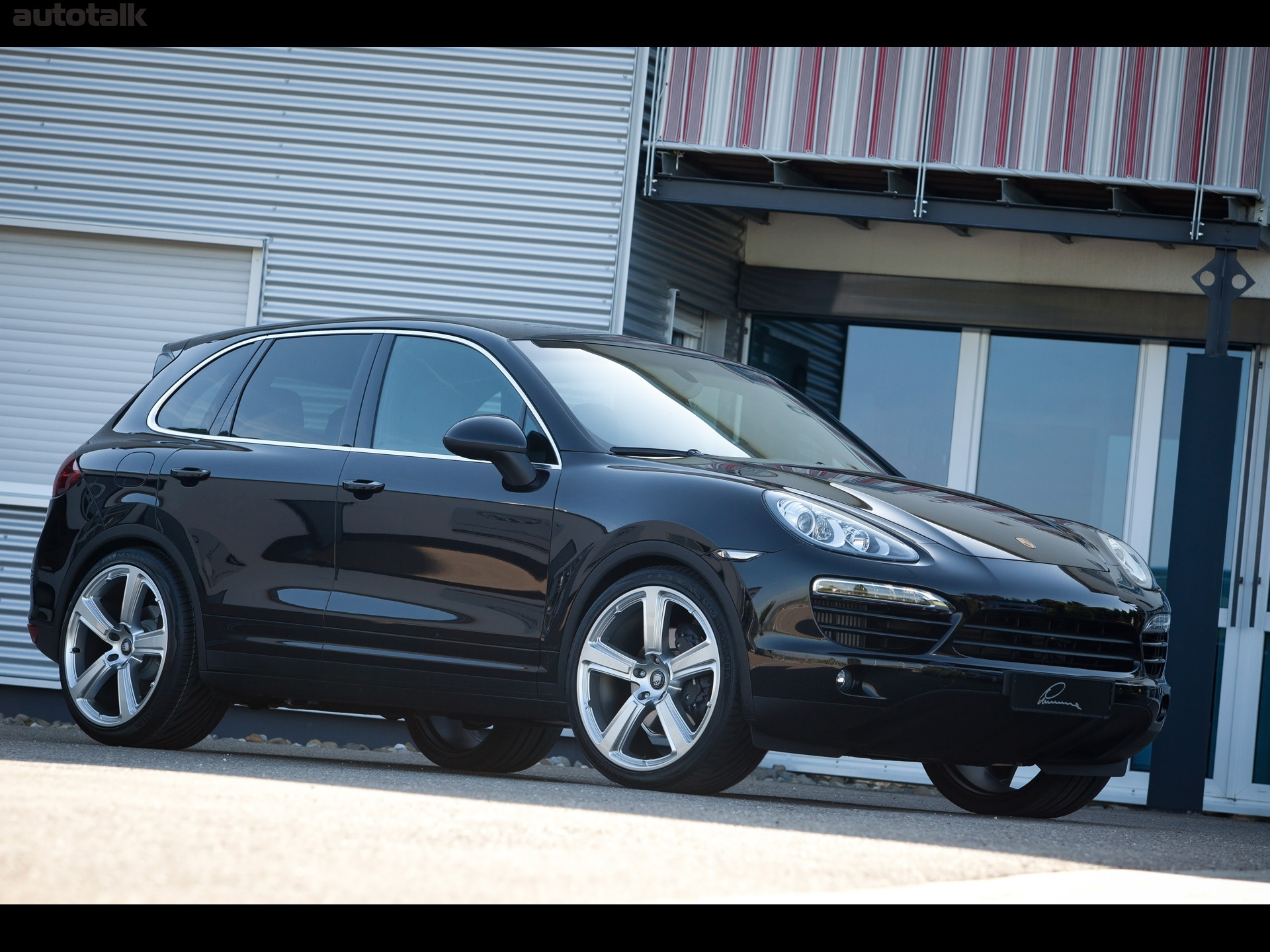 2010 Lumma Design Porsche Cayenne