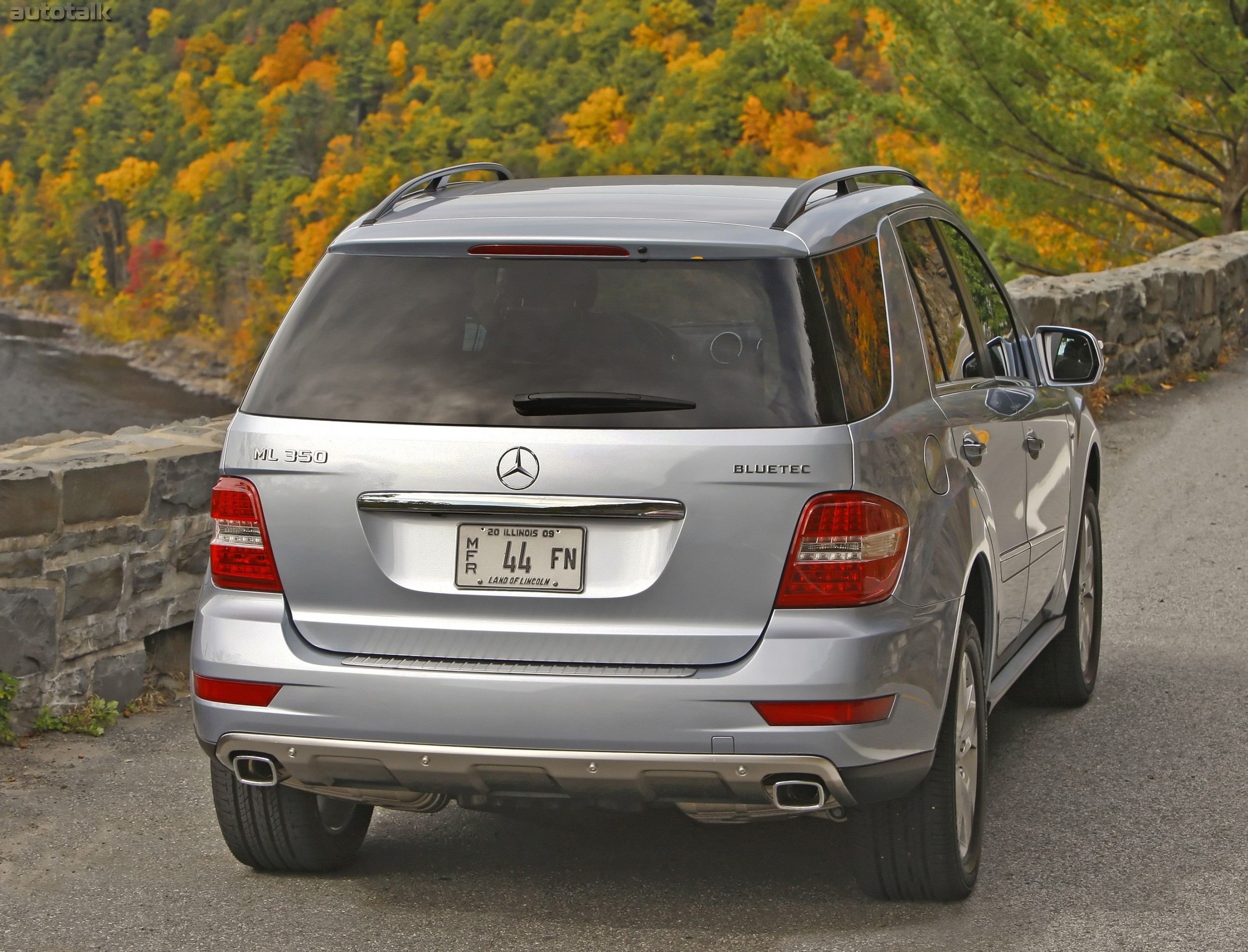 2010 mb. Mercedes Benz ml 350 BLUETEC. Mercedes Benz m class 2010. Ml 350 2010.