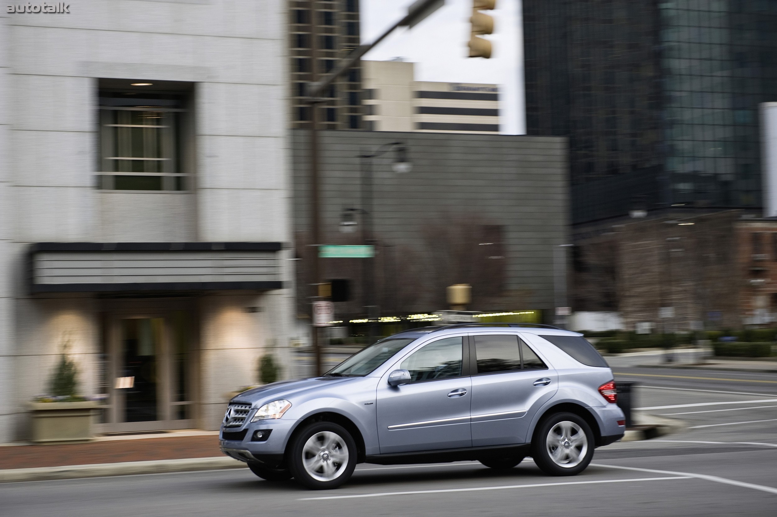 2010 Mercedes-Benz ML450 HYBRID