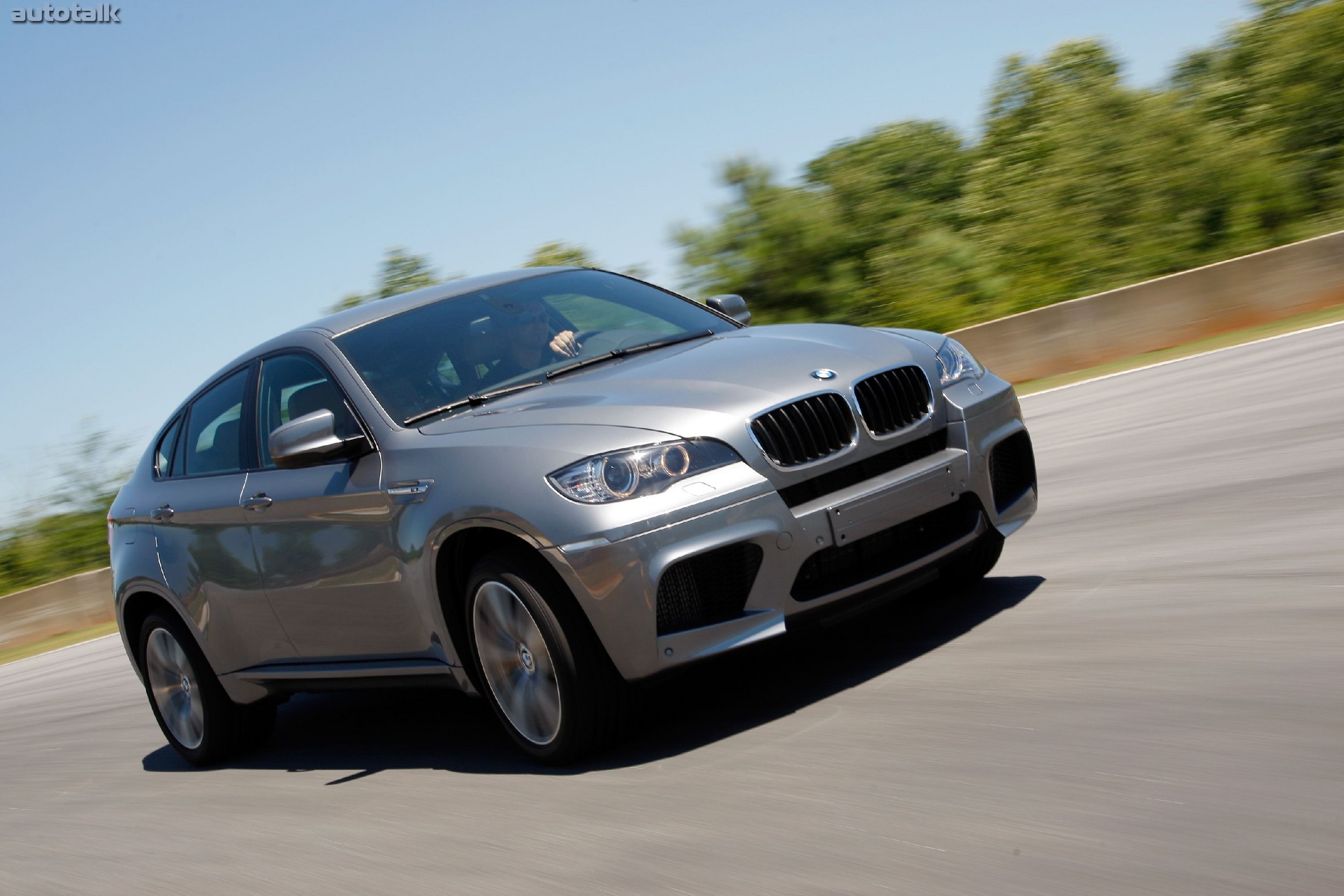 2011 BMW X6 M