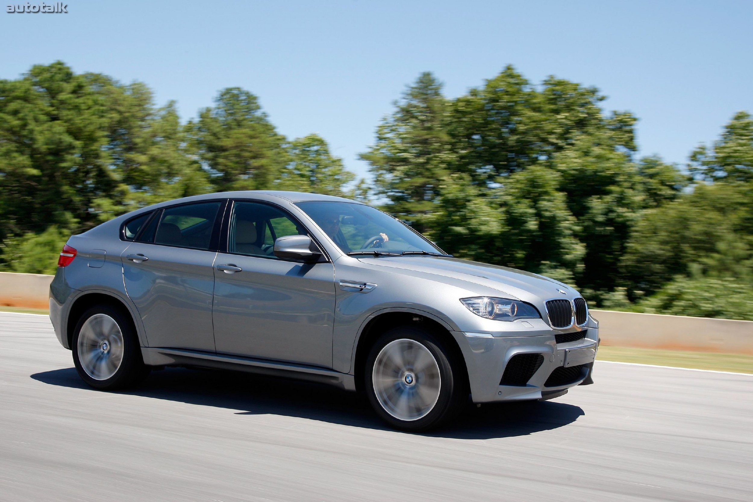 2011 BMW X6 M