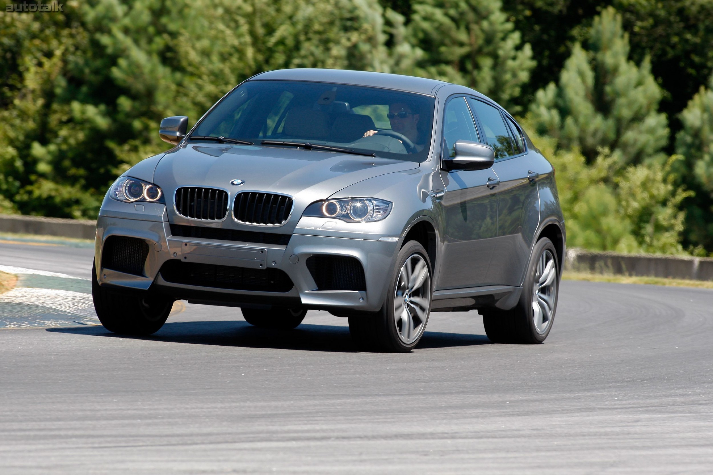 2011 BMW X6 M