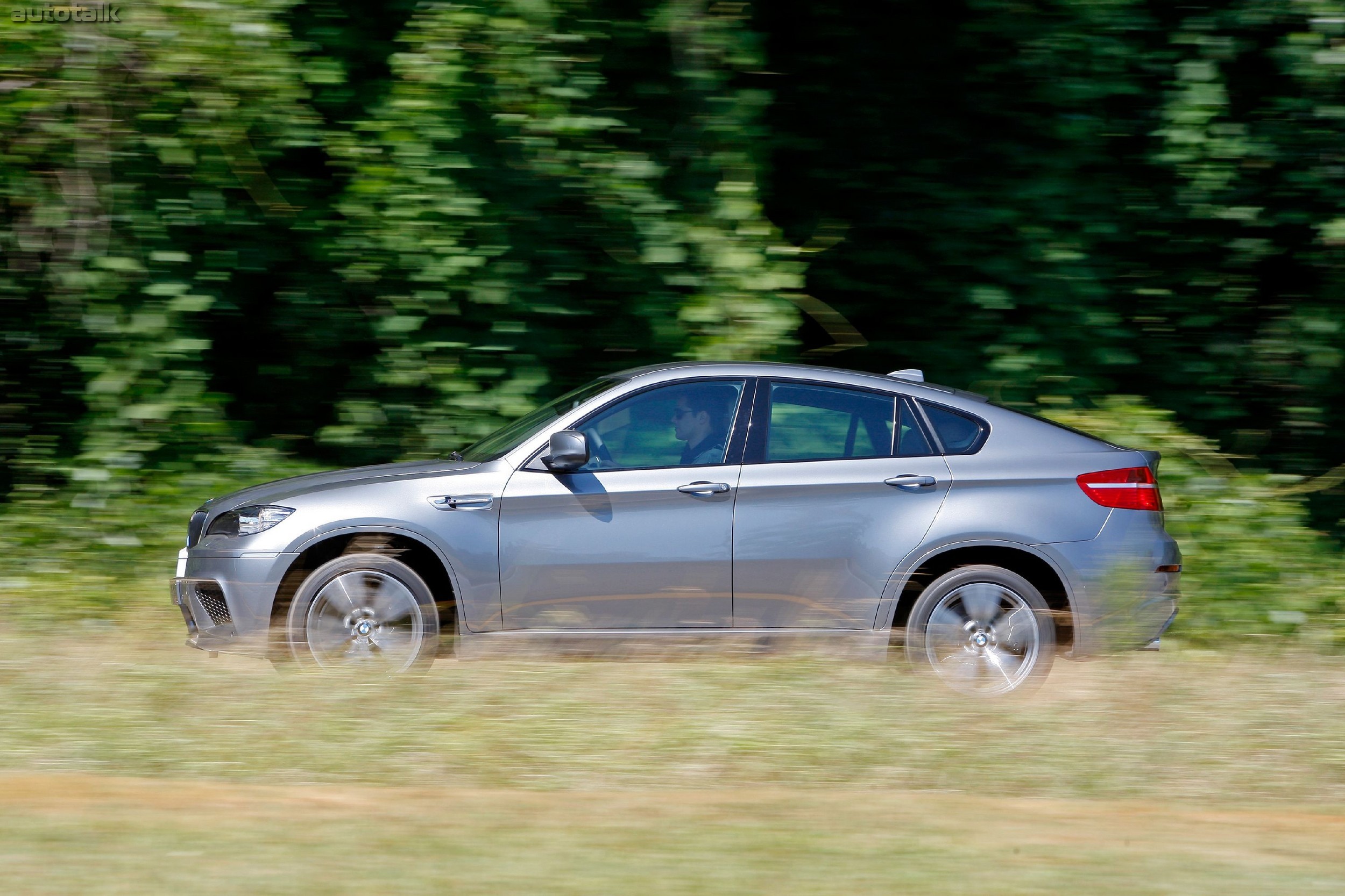 2011 BMW X6 M