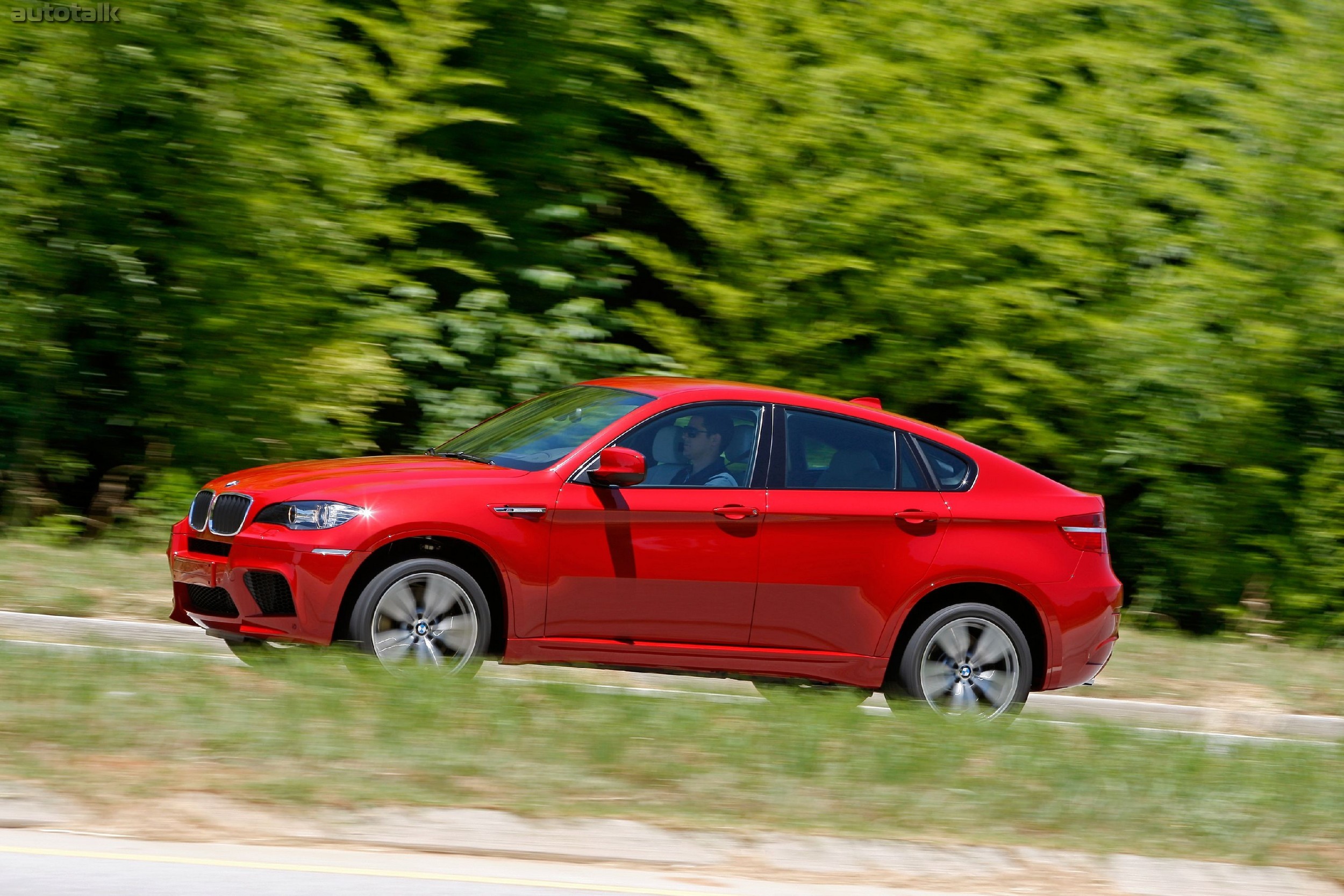 2011 BMW X6 M