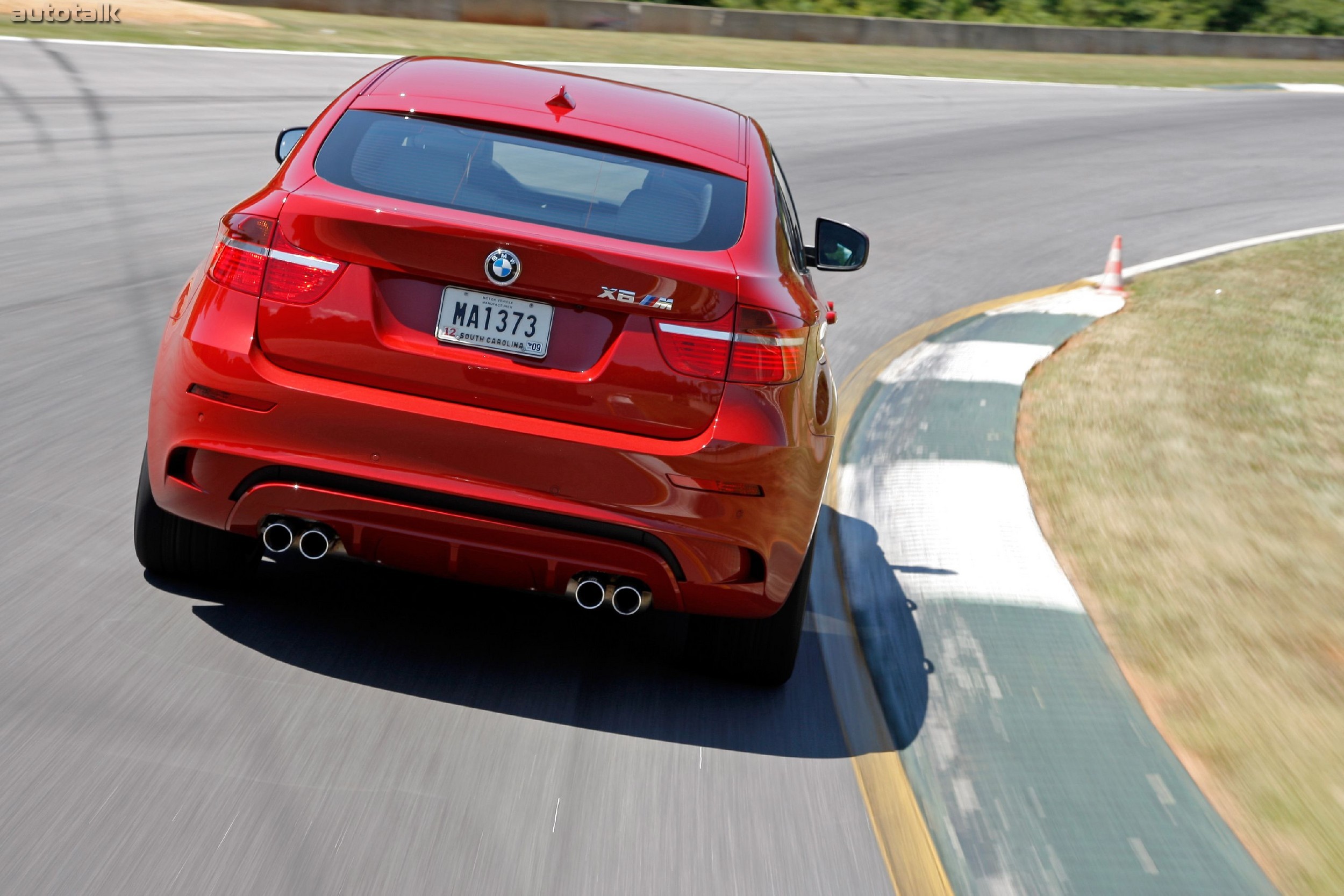 2011 BMW X6 M