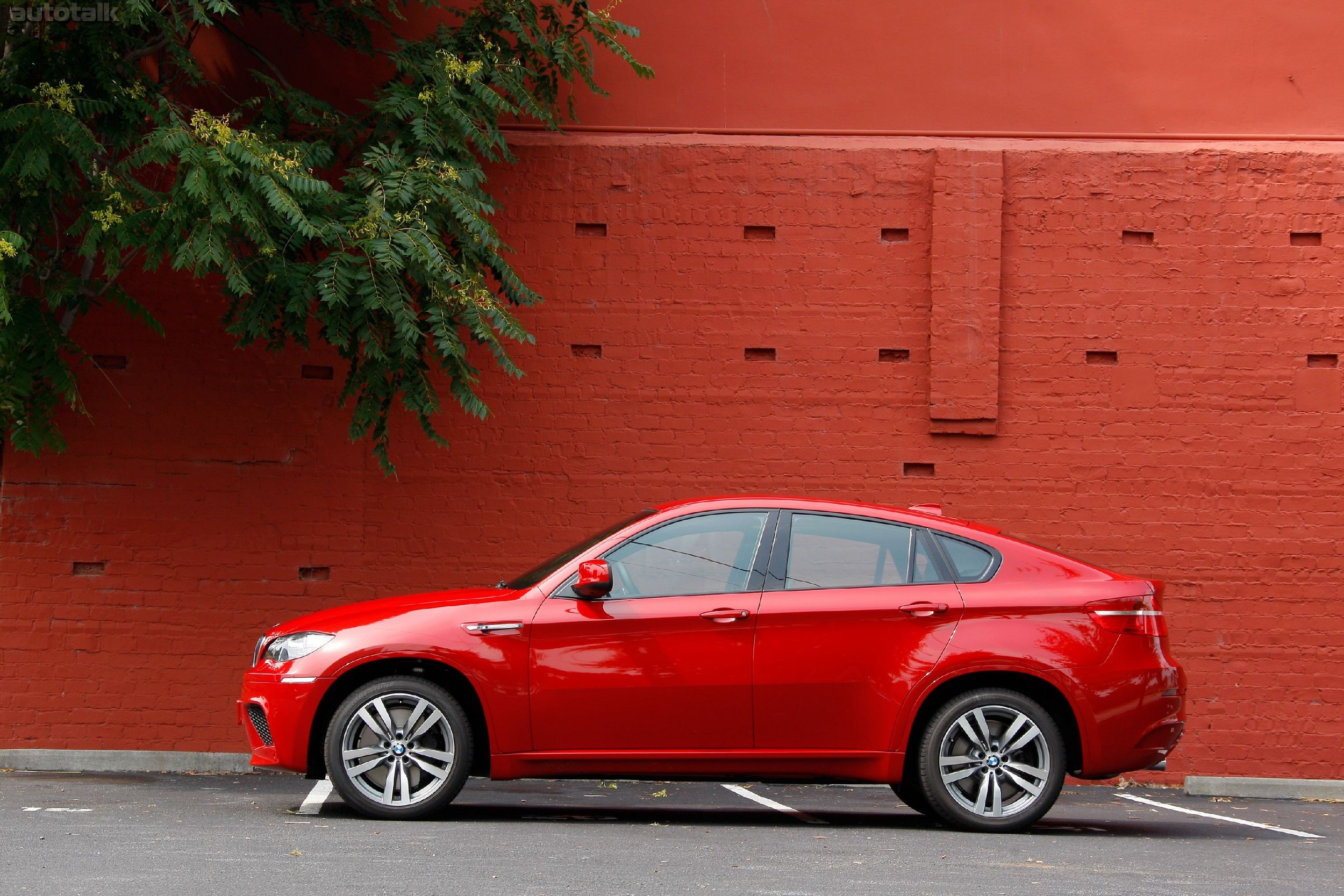 2011 BMW X6 M